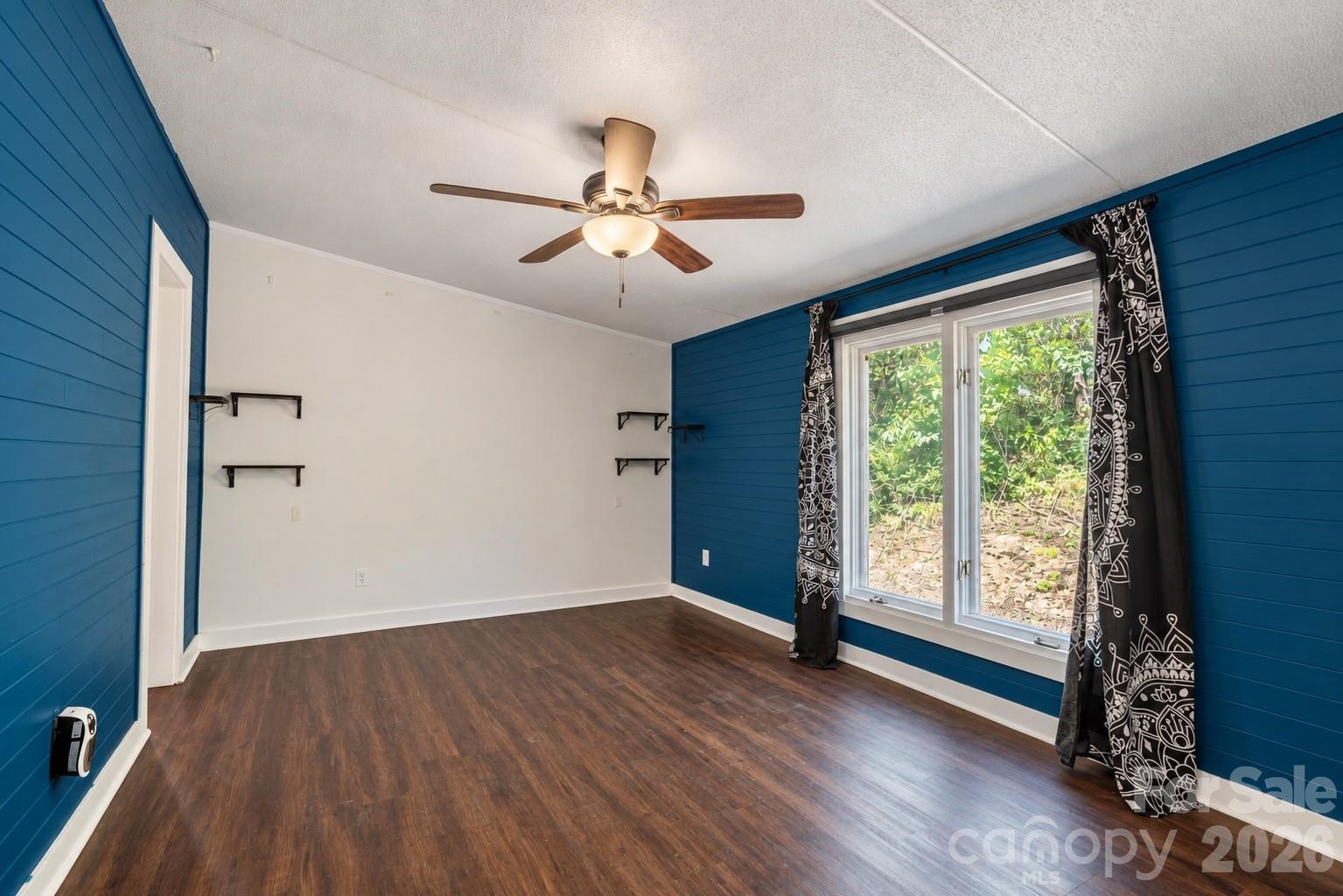 Single Family Residence at 91 Walnut Drive, Leicester, photo 5 of 19