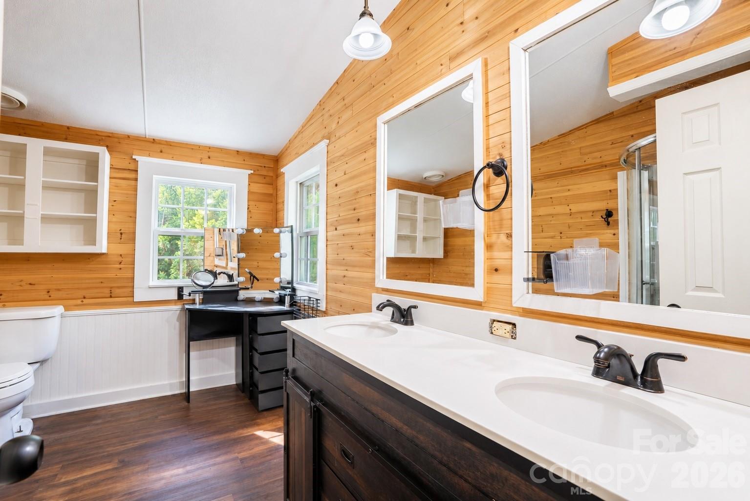 Single Family Residence at 91 Walnut Drive, Leicester, photo 7 of 19