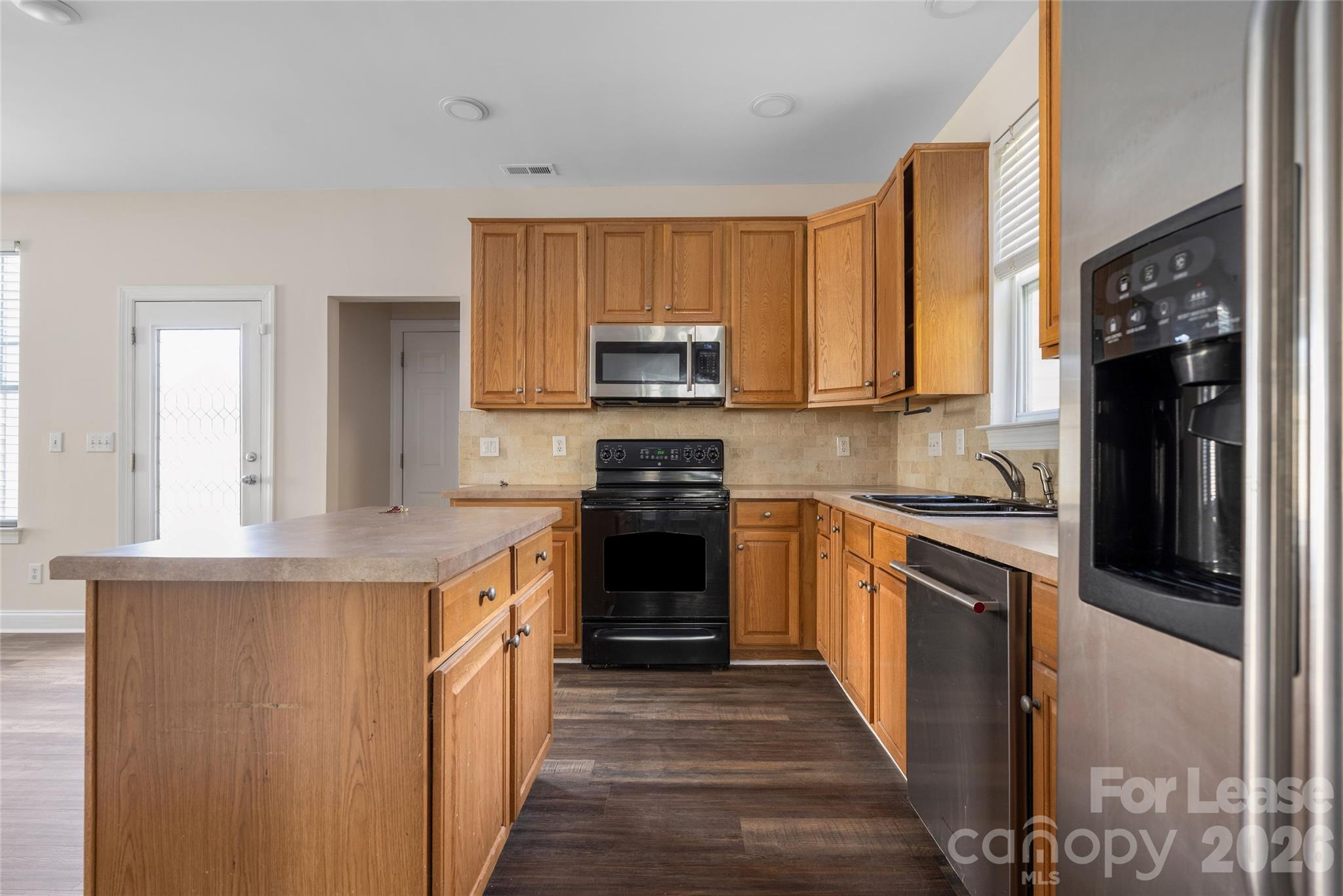 Single Family Residence at 15613 Seafield Lane, Huntersville, photo 10 of 41