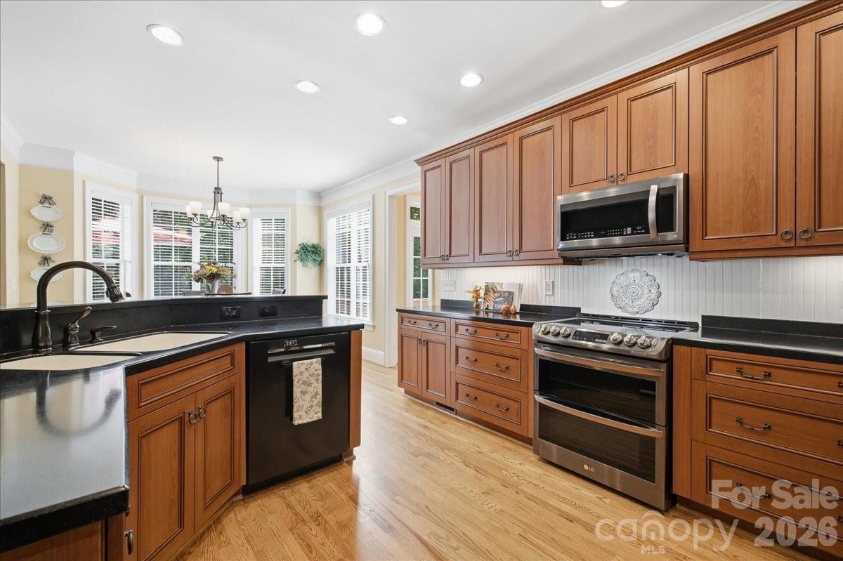 Single Family Residence at 5817 Cross Point Court, Waxhaw, photo 30 of 48