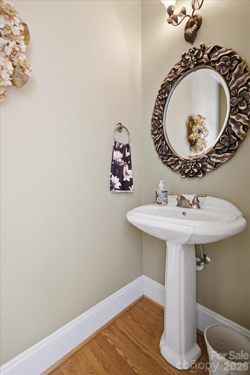 Single Family Residence at 5817 Cross Point Court, Waxhaw, photo 18 of 48