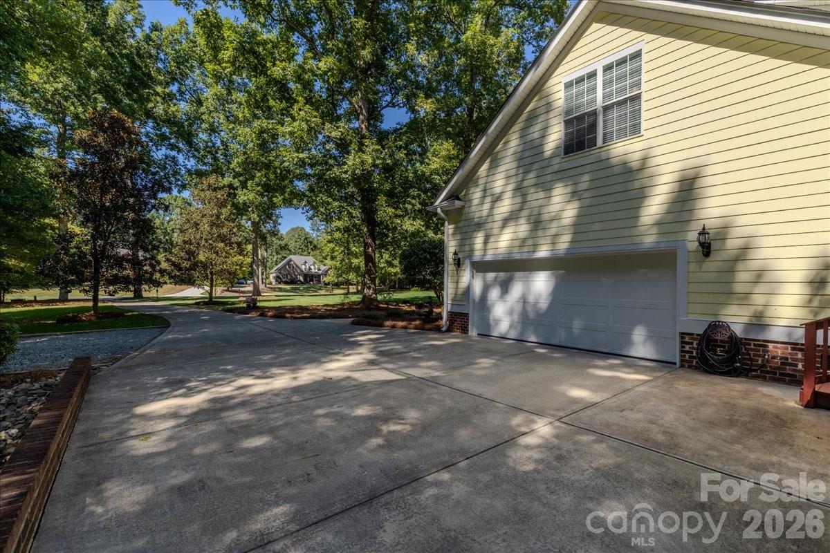 Single Family Residence at 5817 Cross Point Court, Waxhaw, photo 46 of 48