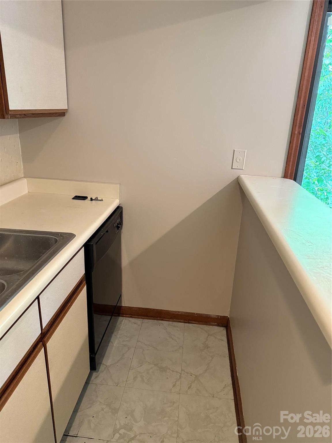 Fourplex at 332 S Beaumont Street, Asheville, photo 7 of 23