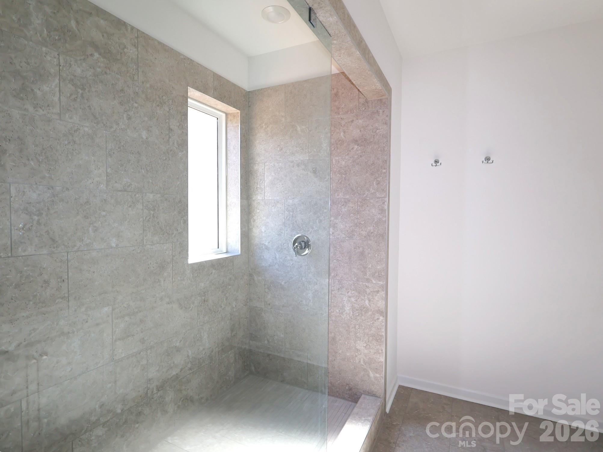 Owner's suite - 238 Amber Glen Drive, Locust