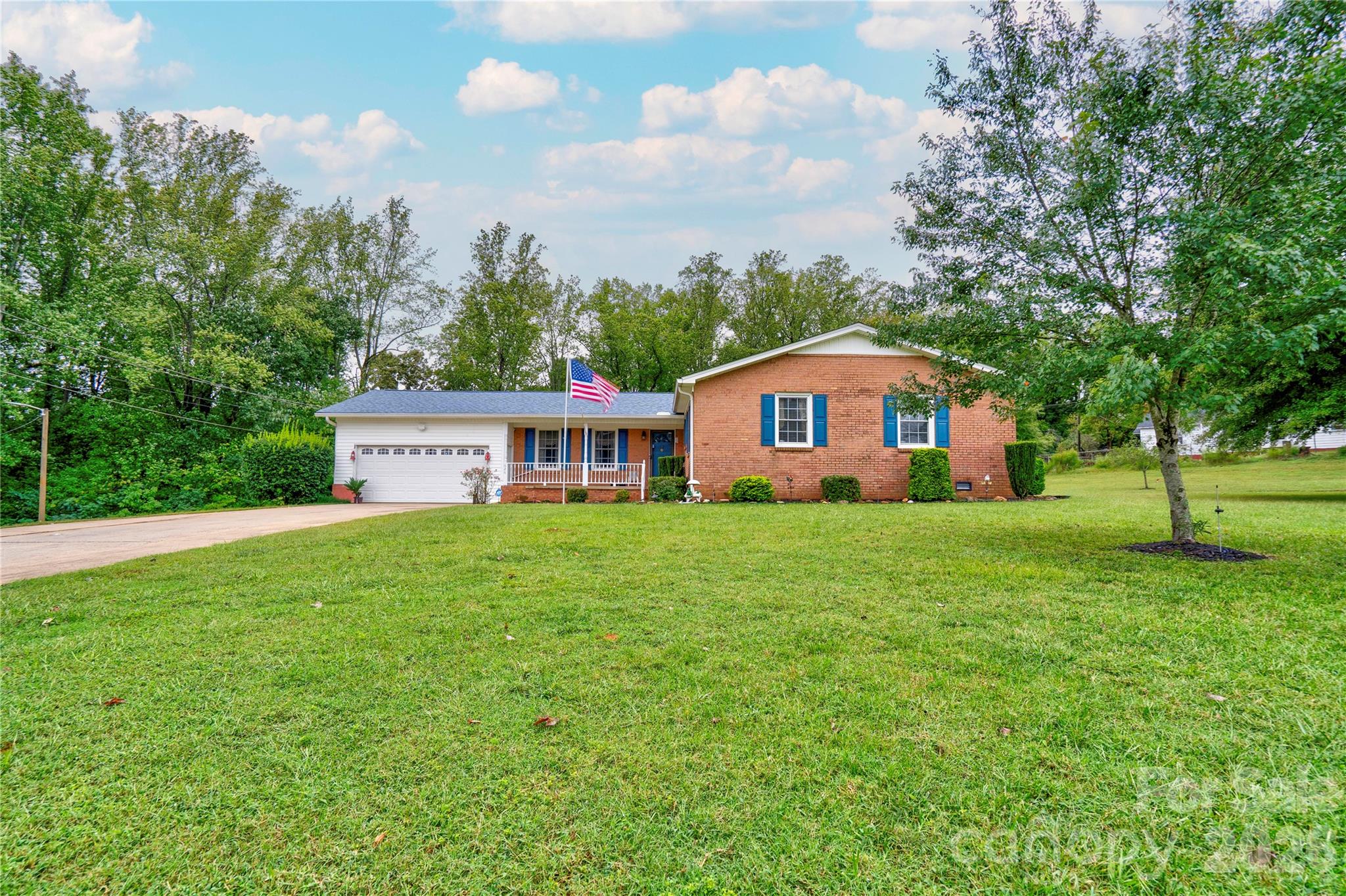 Front - 626 Leander Street, Shelby