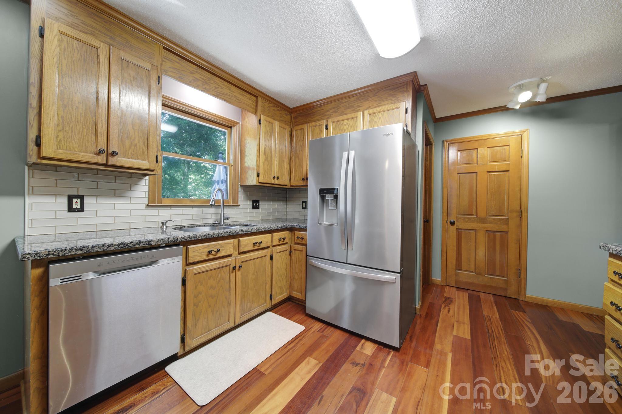 Single Family Residence at 2412 Nancy Lane, Harrisburg, photo 9 of 38
