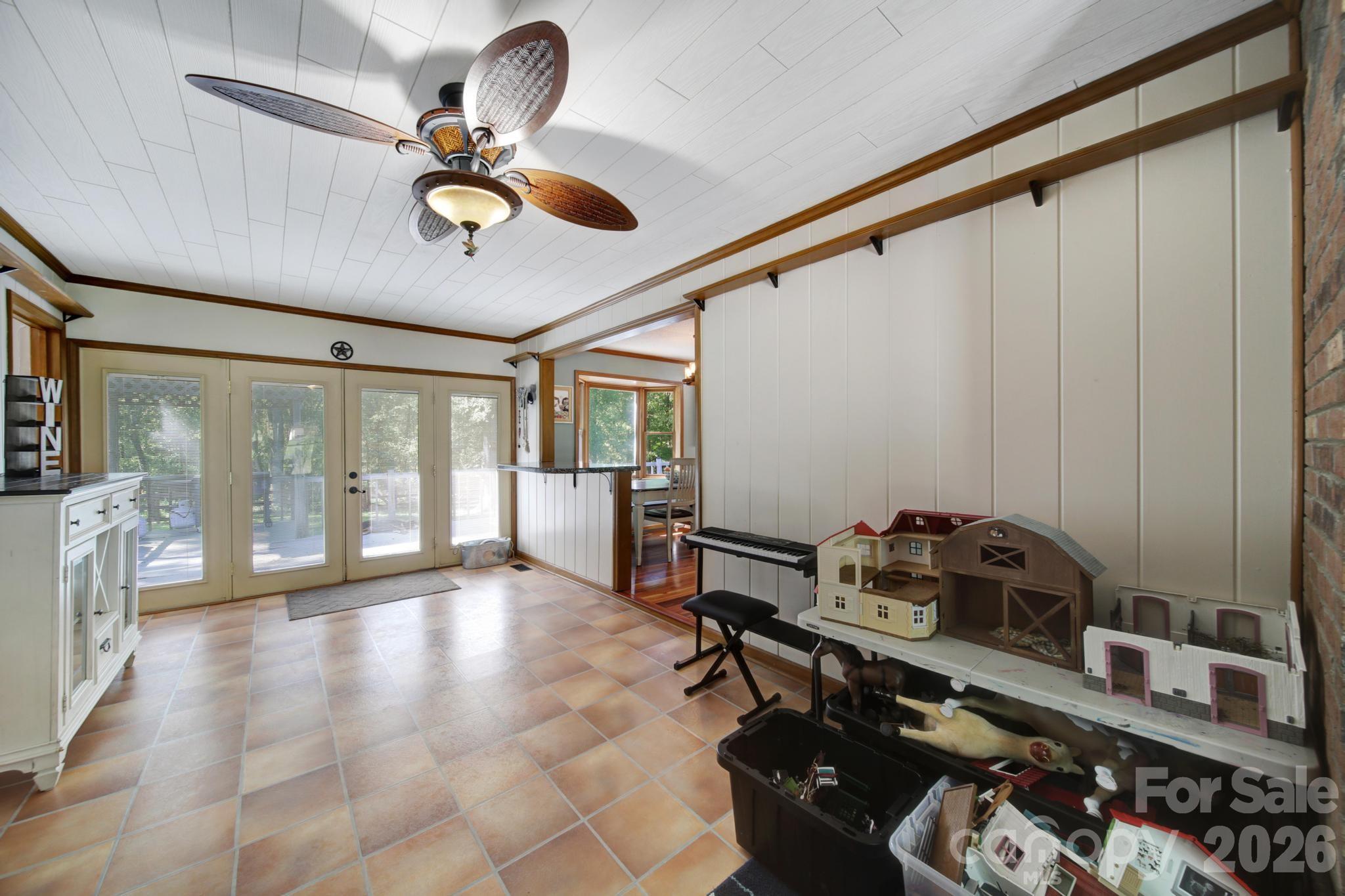 Single Family Residence at 2412 Nancy Lane, Harrisburg, photo 12 of 38