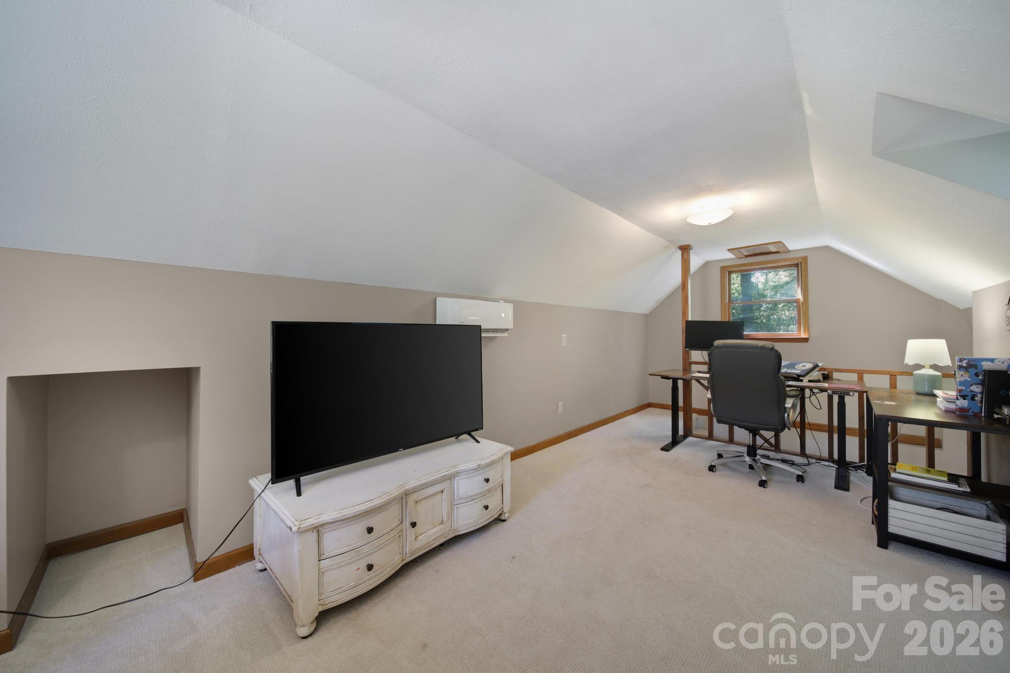 Single Family Residence at 2412 Nancy Lane, Harrisburg, photo 26 of 38
