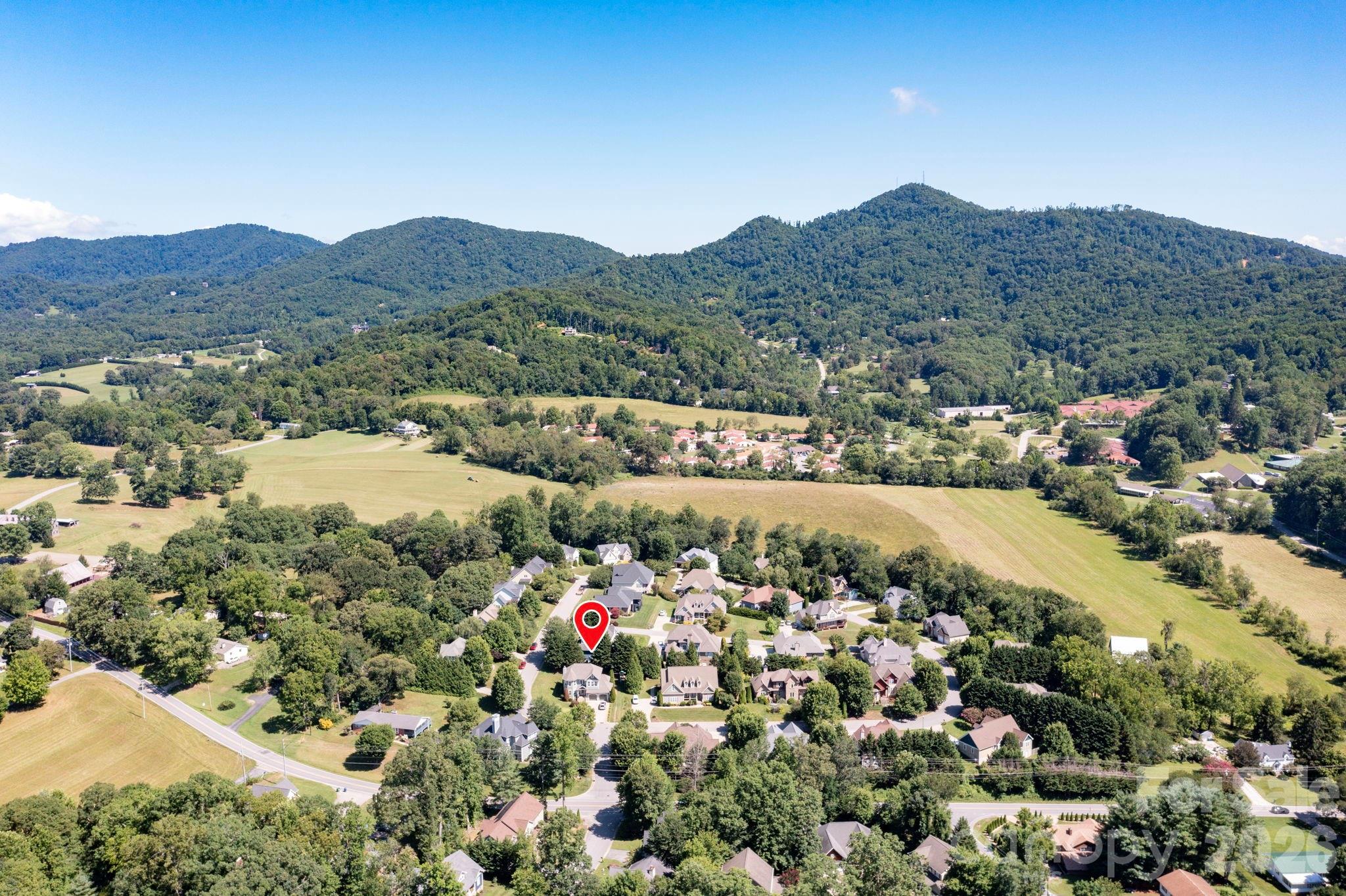 Surround by Mountains - 73 Rose Of Sharon Way, Candler