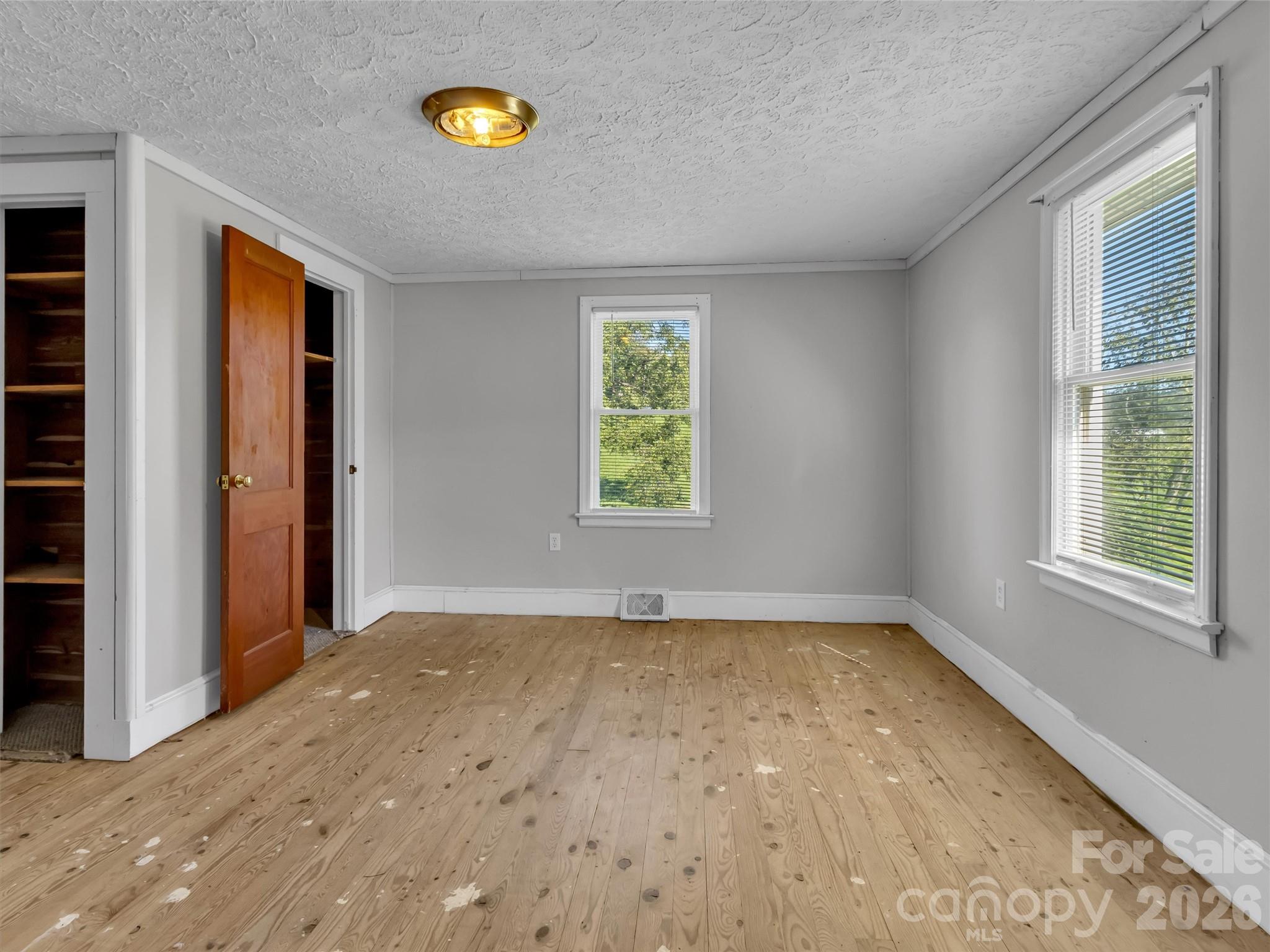 Single Family Residence at 408 Sunny Drive, Waynesville, photo 18 of 41