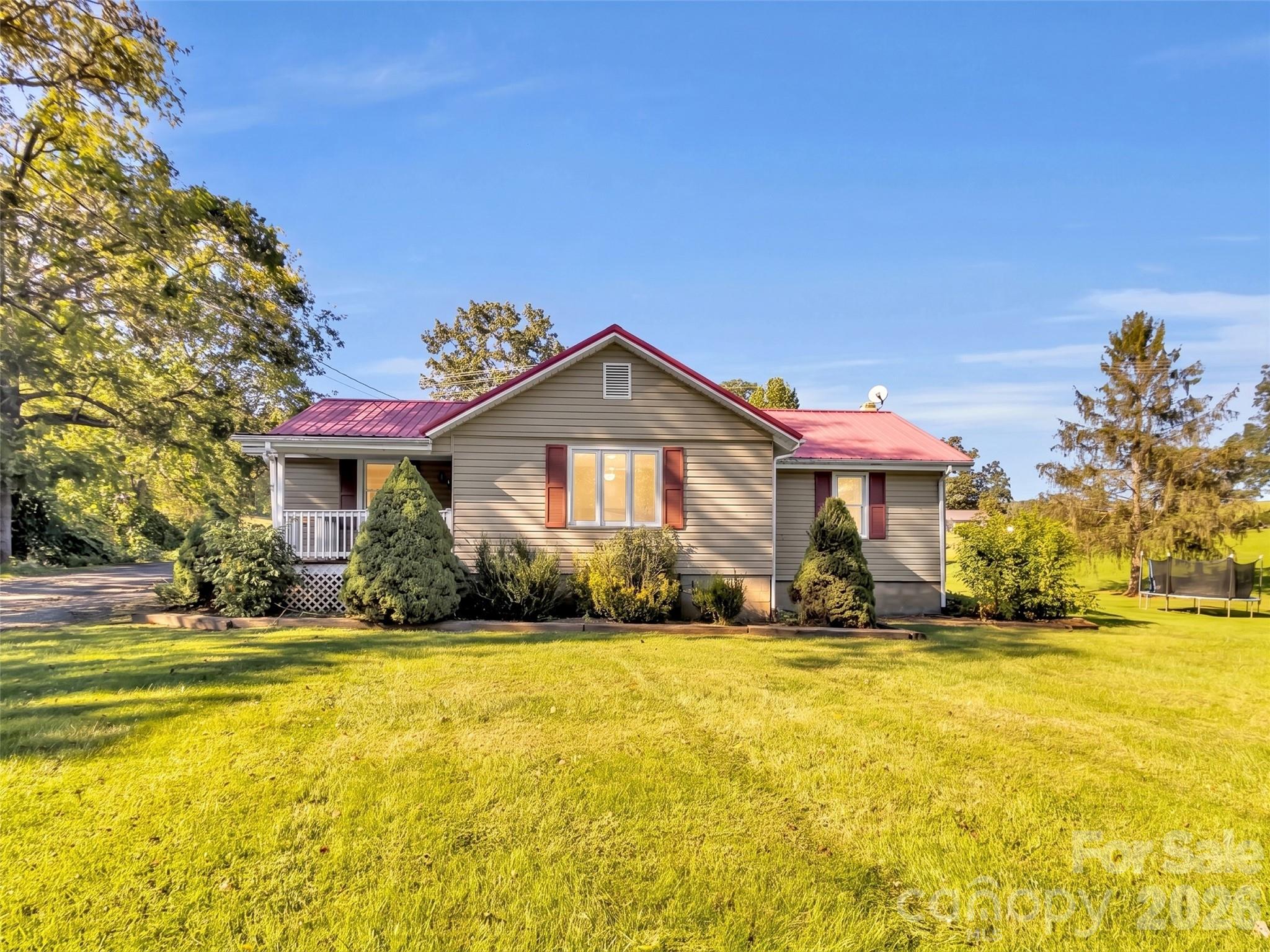Single Family Residence at 408 Sunny Drive, Waynesville, photo 35 of 41