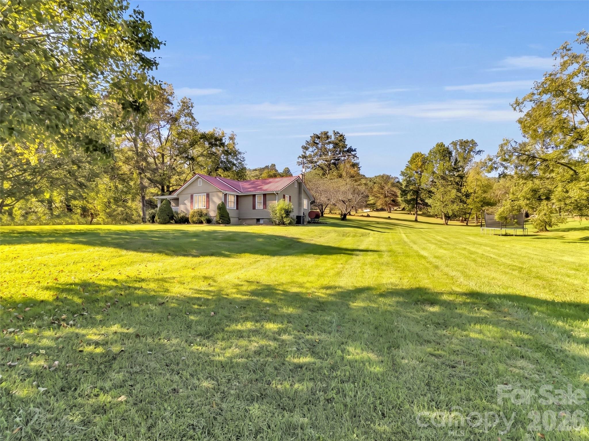 Single Family Residence at 408 Sunny Drive, Waynesville, photo 38 of 41