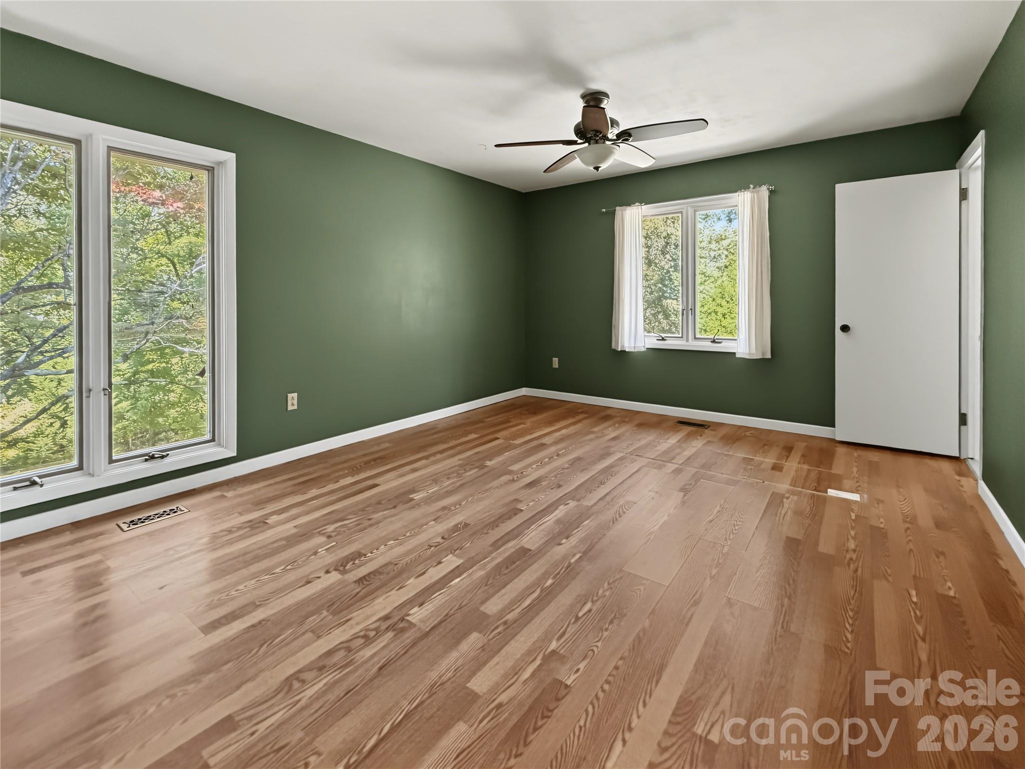 Single Family Residence at 186 Catherine Drive, Columbus, photo 18 of 41