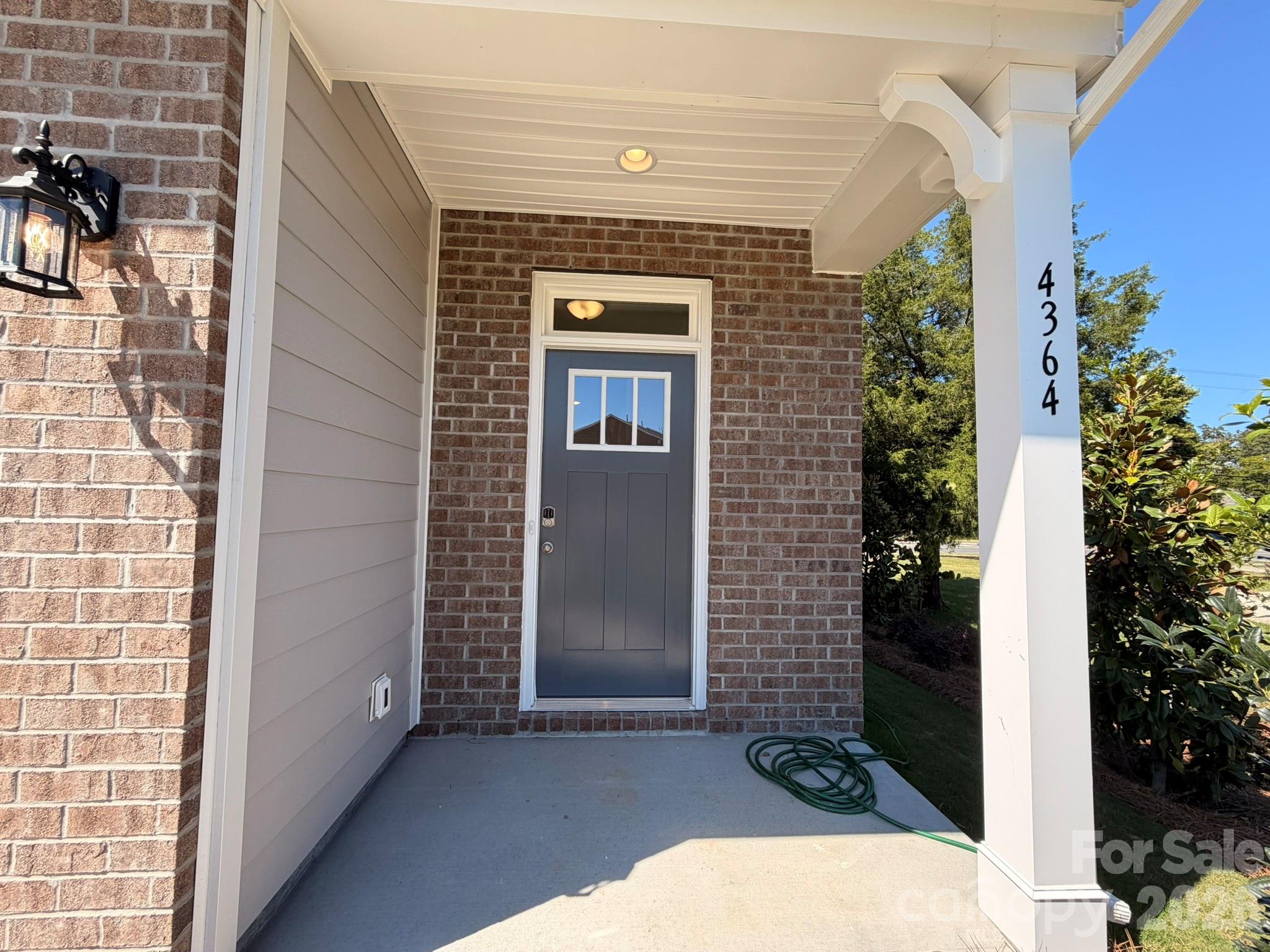 Front porch - 4364 Black Court, Harrisburg