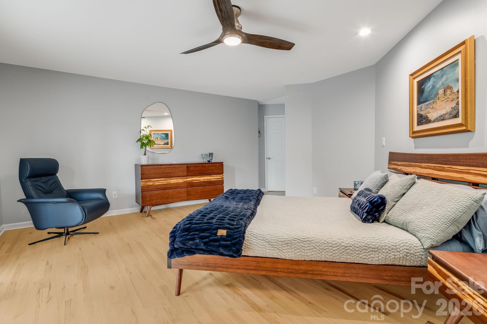 Condominium at 1702 Timber Trail, Asheville, photo 23 of 44