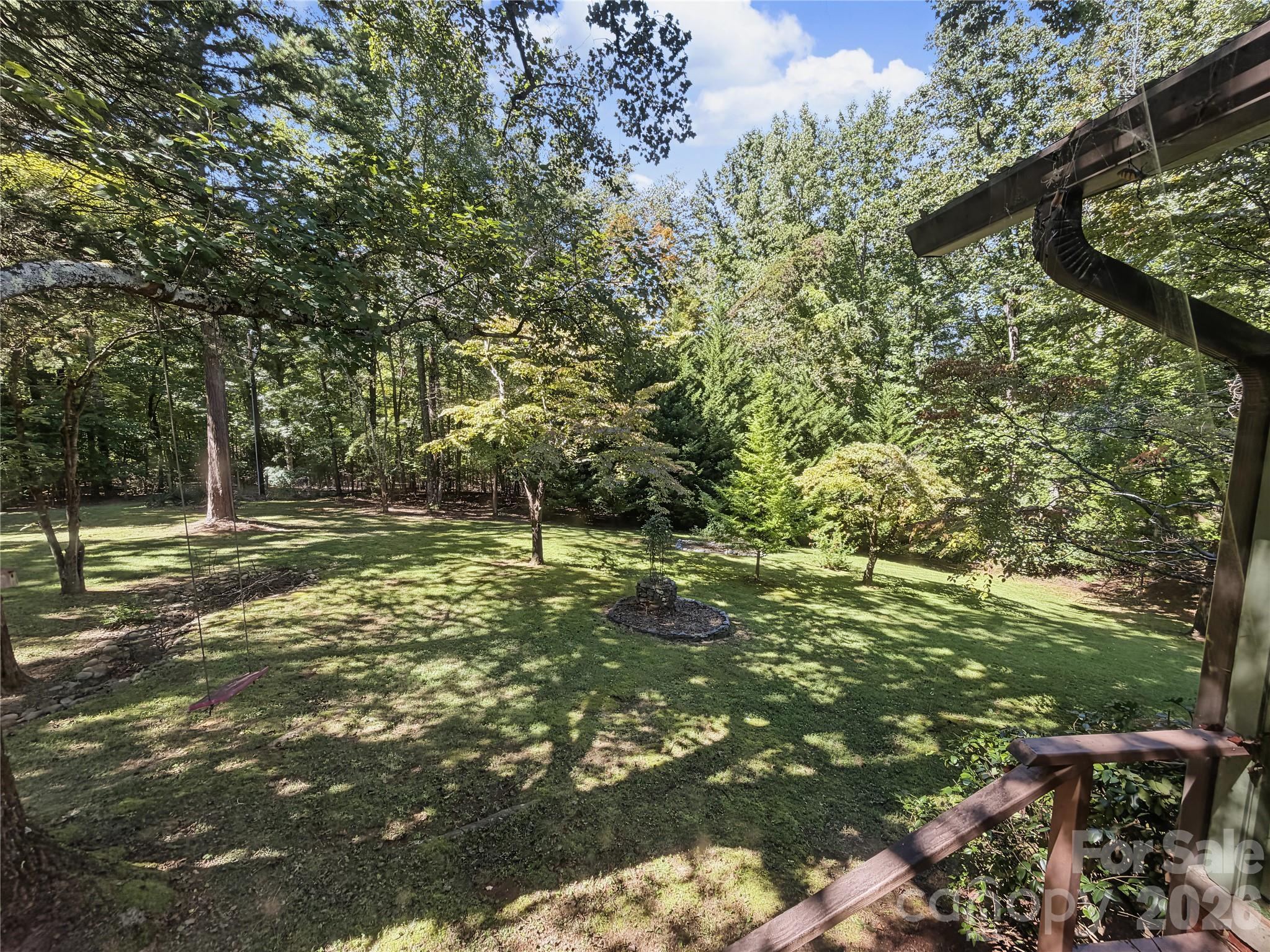 Single Family Residence at 186 Catherine Drive, Columbus, photo 38 of 41