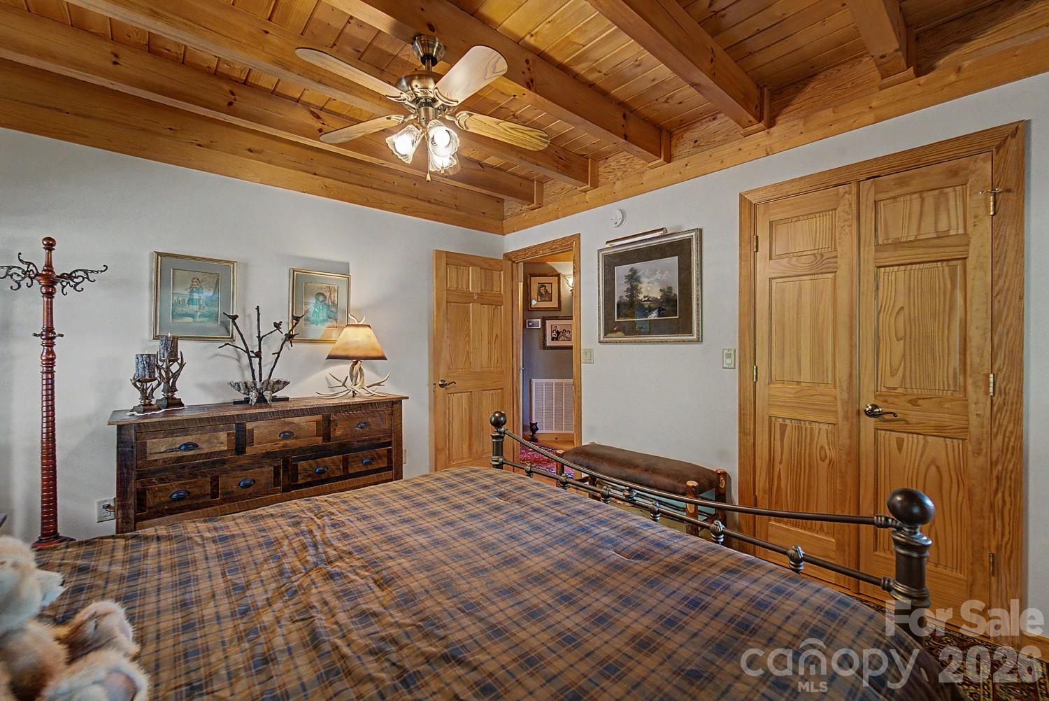 Single Family Residence at 220 Ridge Top Drive, Bryson City, photo 13 of 33