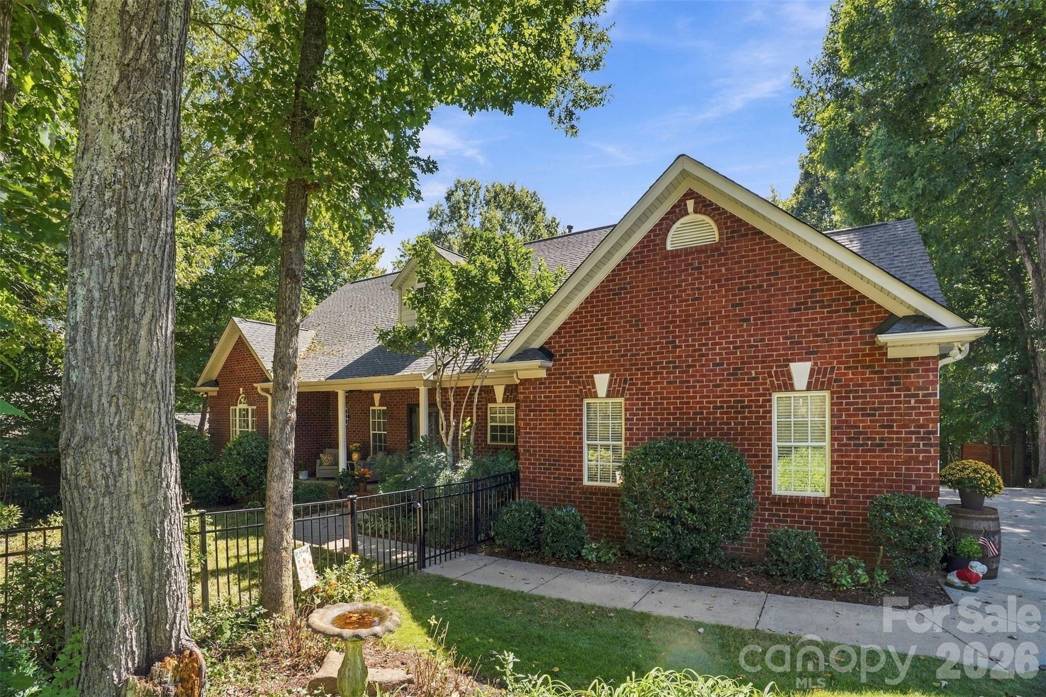 Single Family Residence at 232 Pebble Stone Lane, Matthews, photo 47 of 47