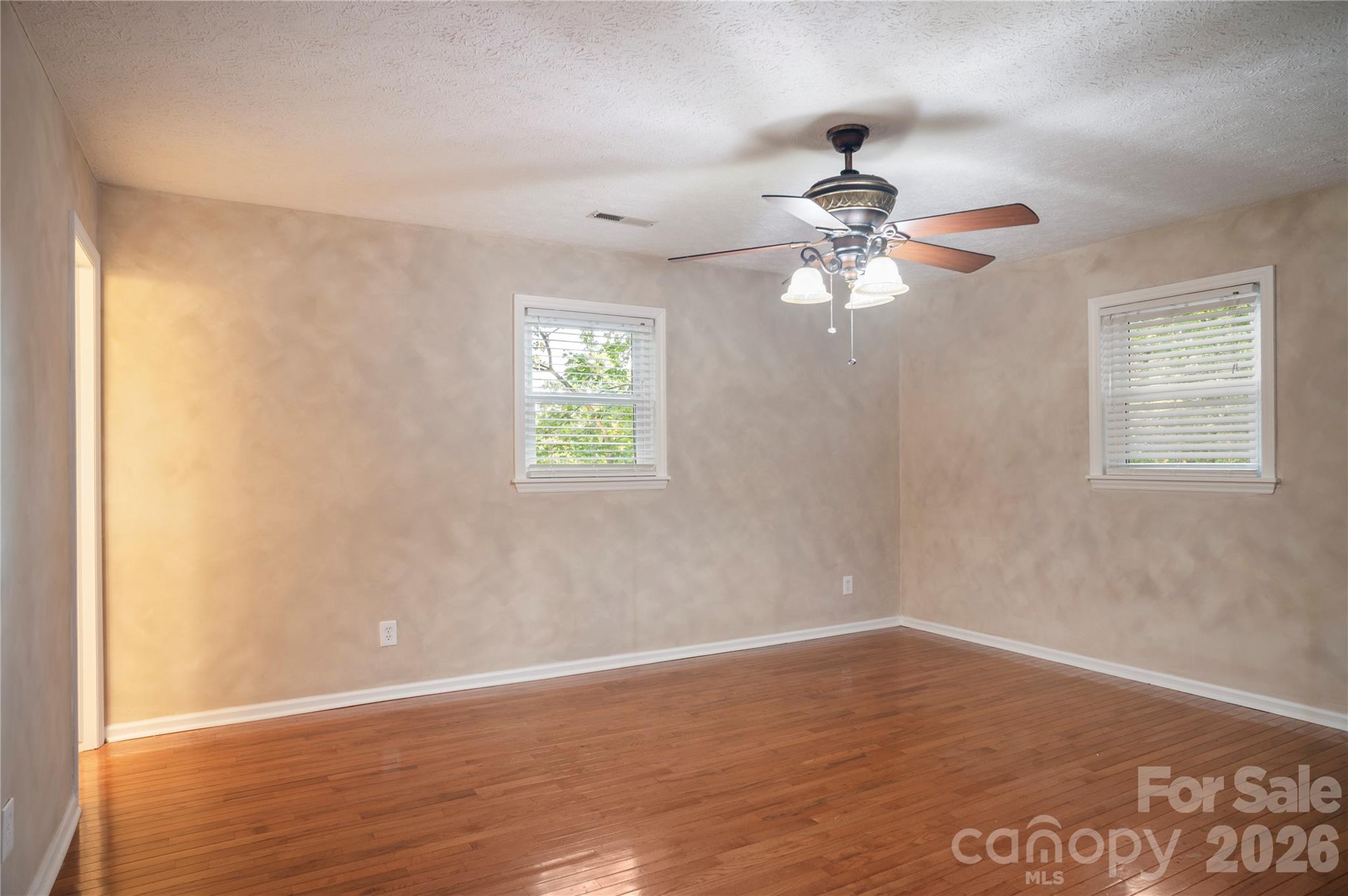 Single Family Residence at 8 Galax Lane, Hendersonville, photo 28 of 48