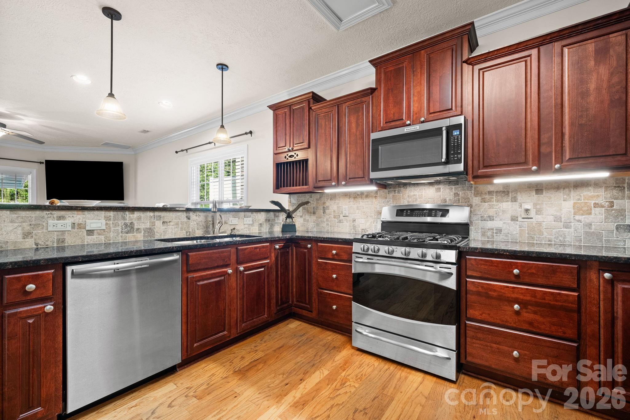 Townhouse at 4746 Braxton Gate Lane, Hickory, photo 16 of 48