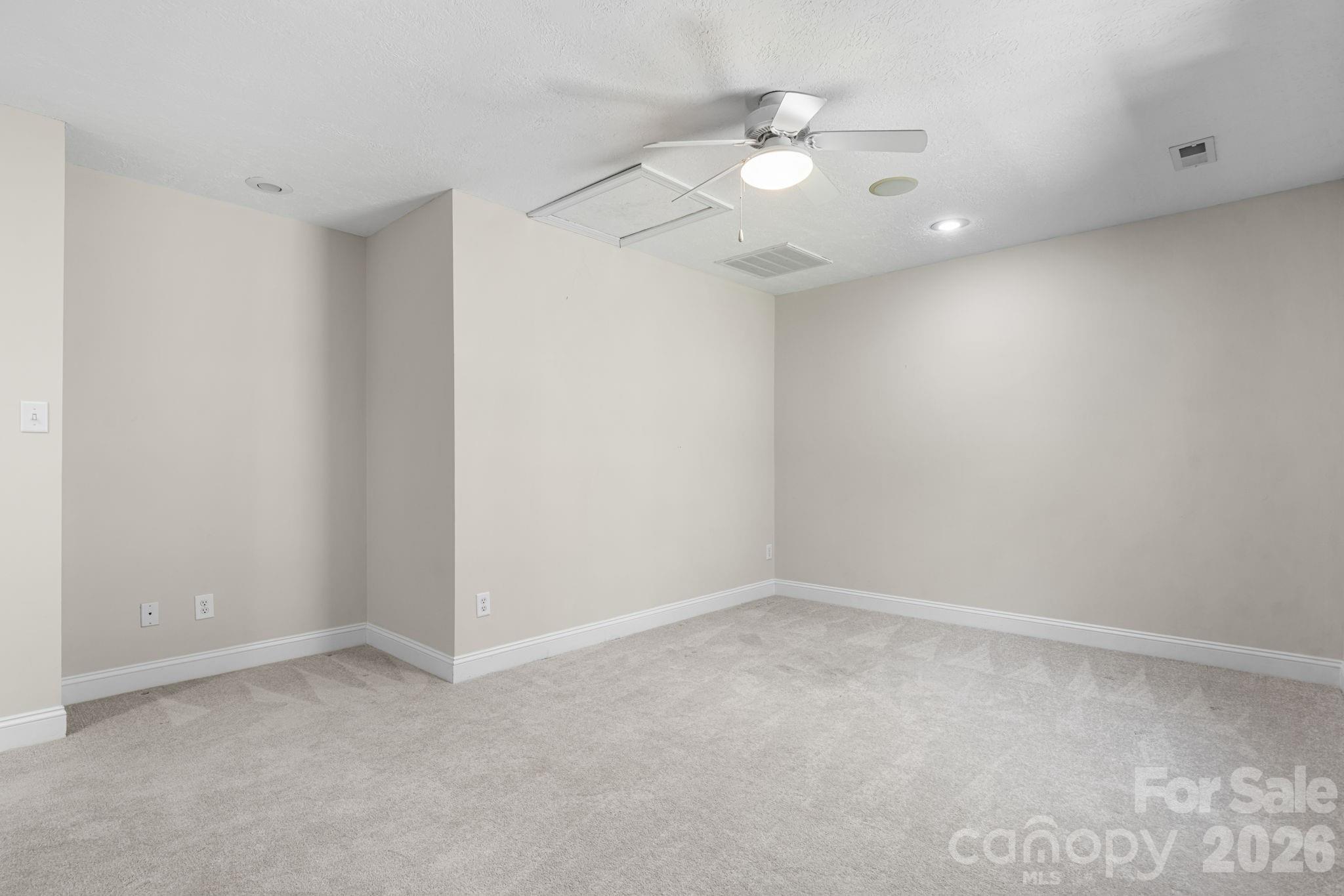 Townhouse at 4746 Braxton Gate Lane, Hickory, photo 29 of 48