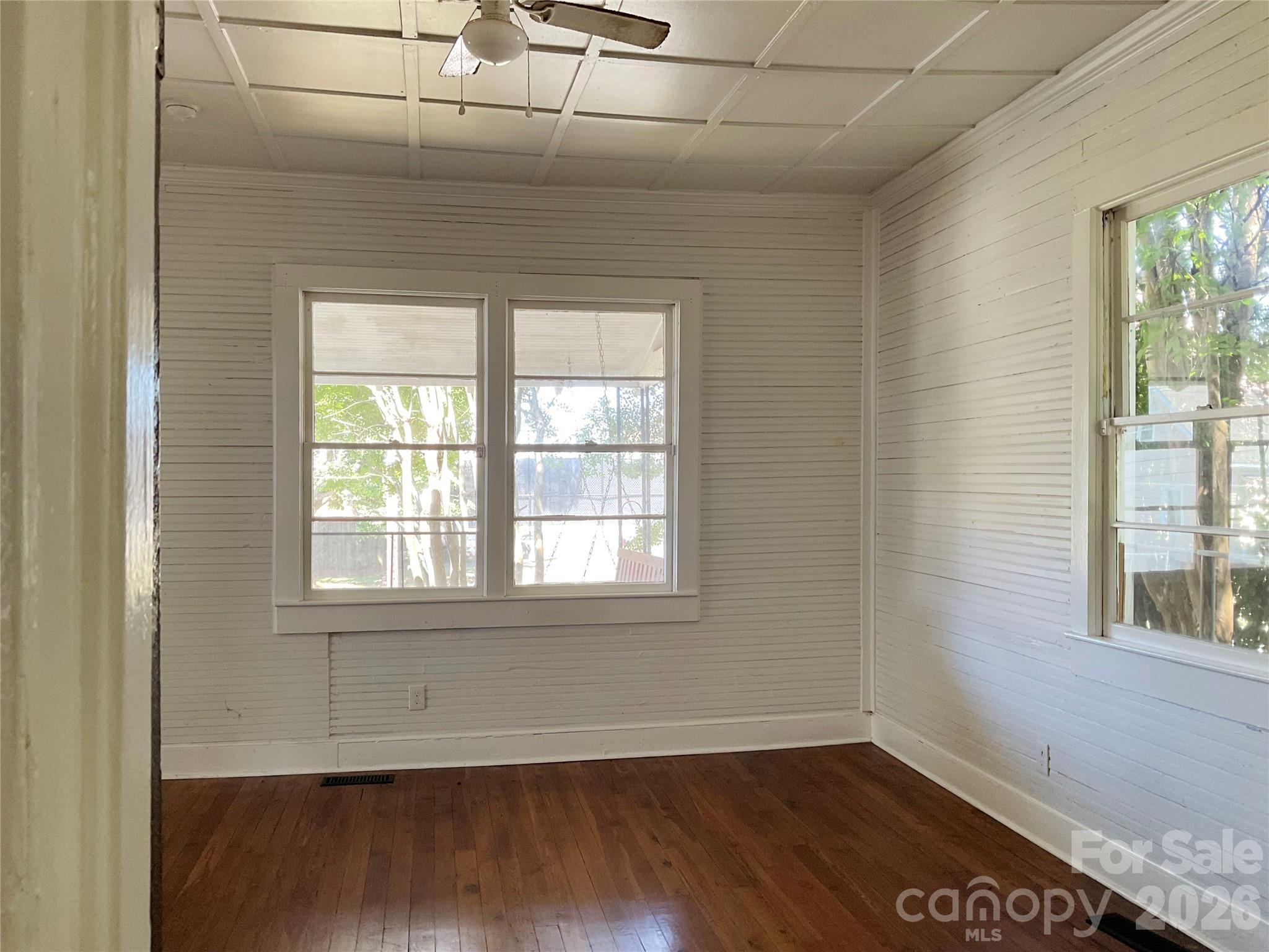 Single Family Residence at 208 S Ransom Street, Gastonia, photo 9 of 16