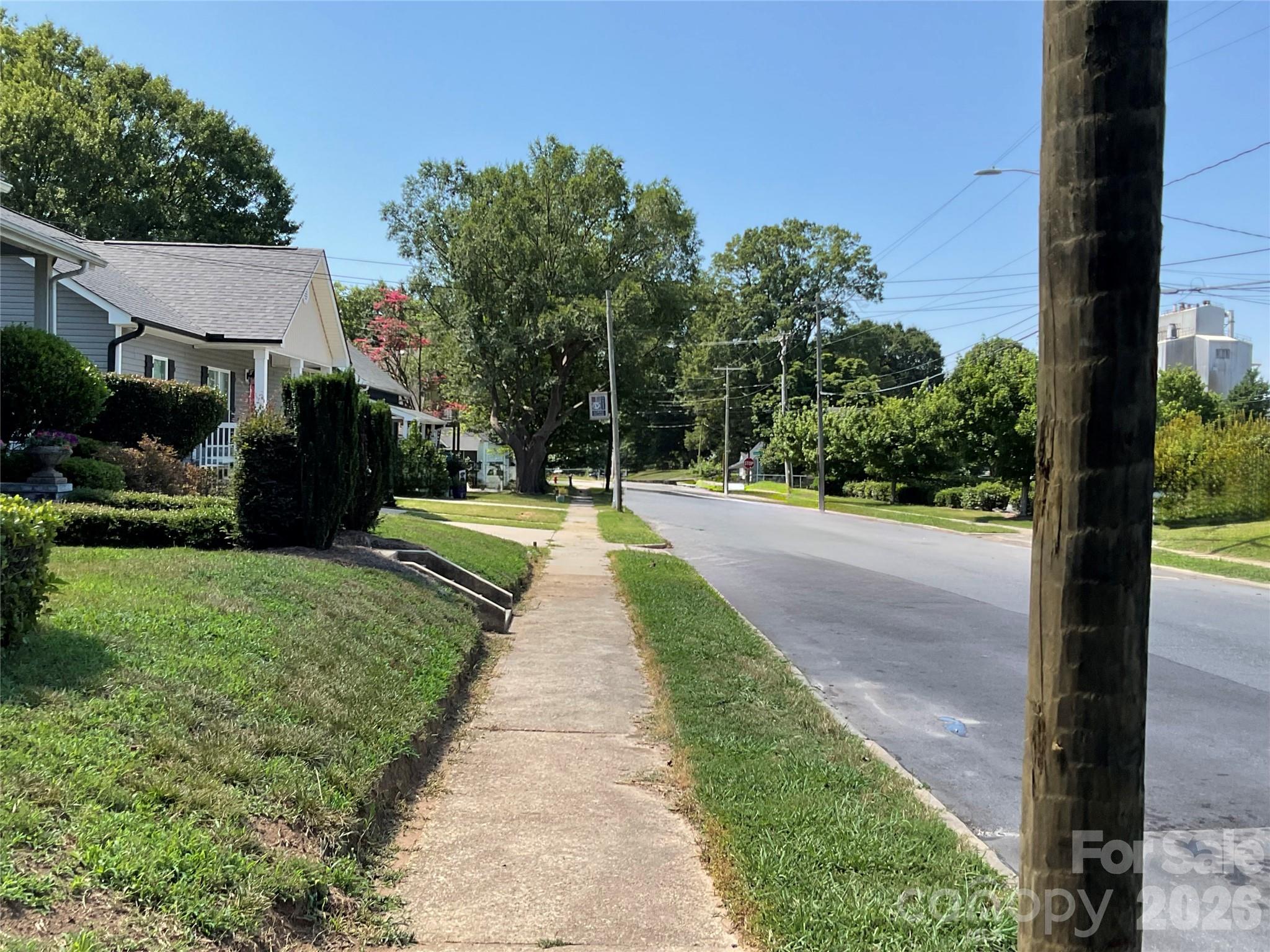 Single Family Residence at 208 S Ransom Street, Gastonia, photo 16 of 16