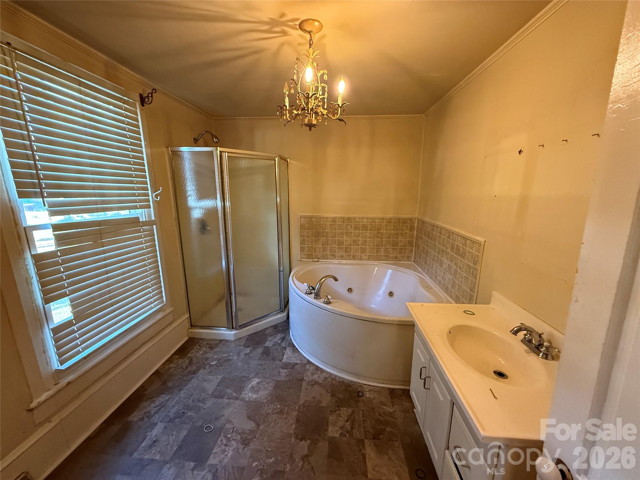 Single Family Residence at 261 W Iredell Avenue, Mooresville, photo 22 of 34
