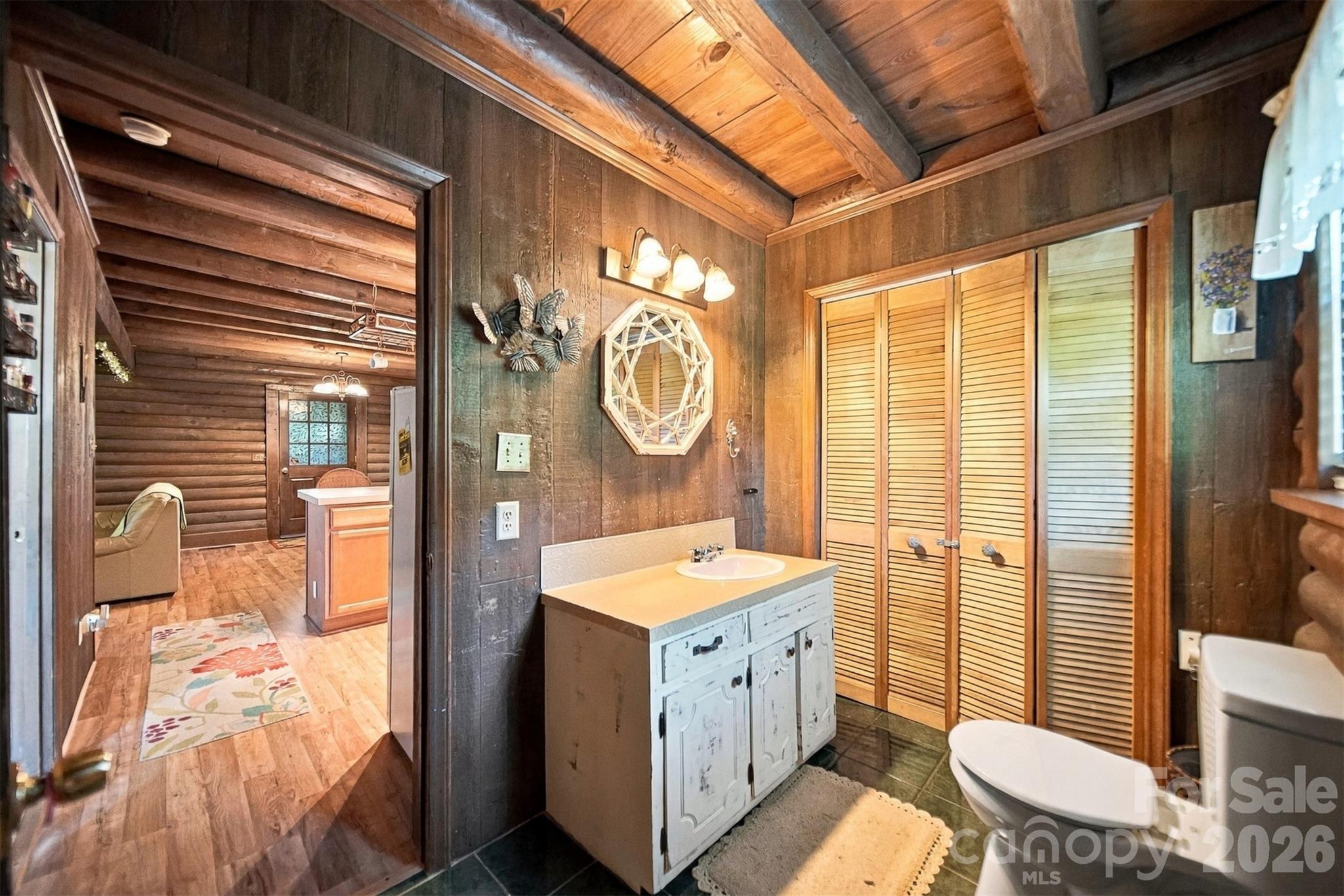 Single Family Residence at 306 Chickasaw Trail, Maiden, photo 19 of 45