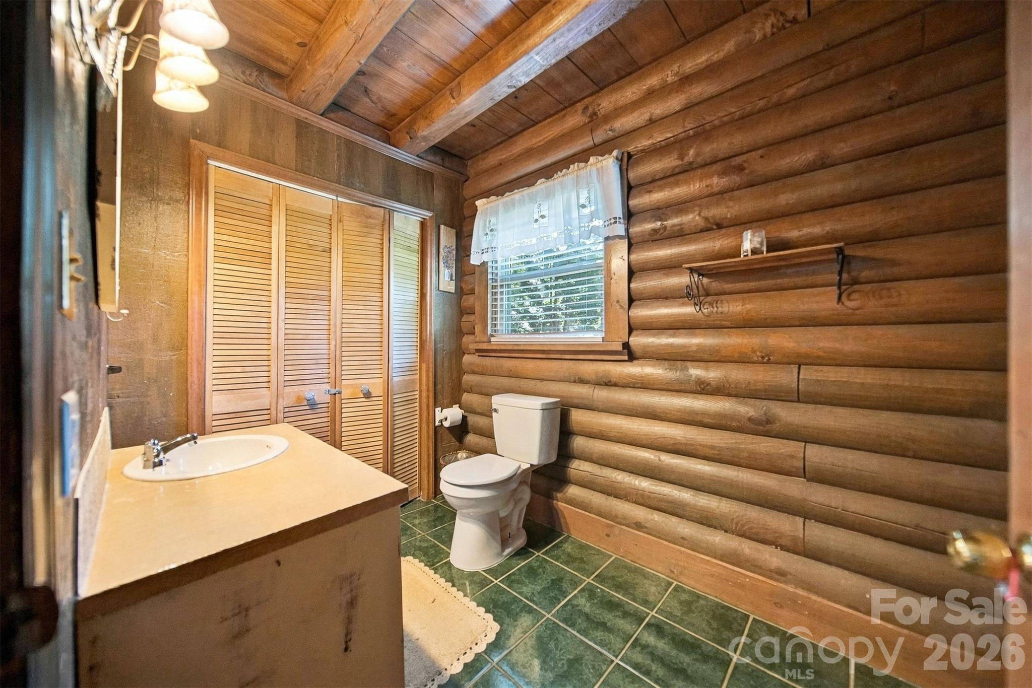 Single Family Residence at 306 Chickasaw Trail, Maiden, photo 20 of 45