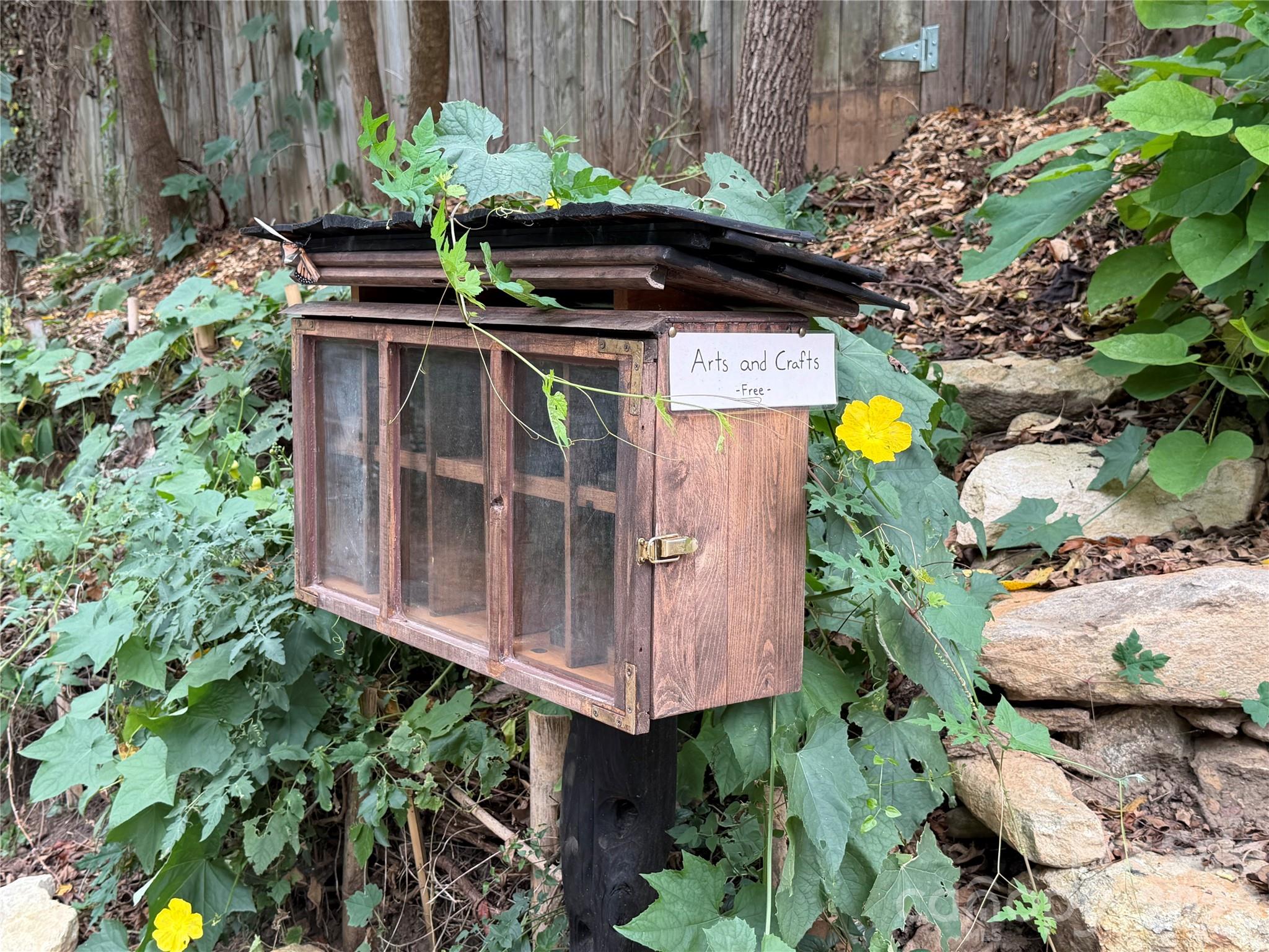 Community Sharing Box - 201 Logan Avenue, Asheville