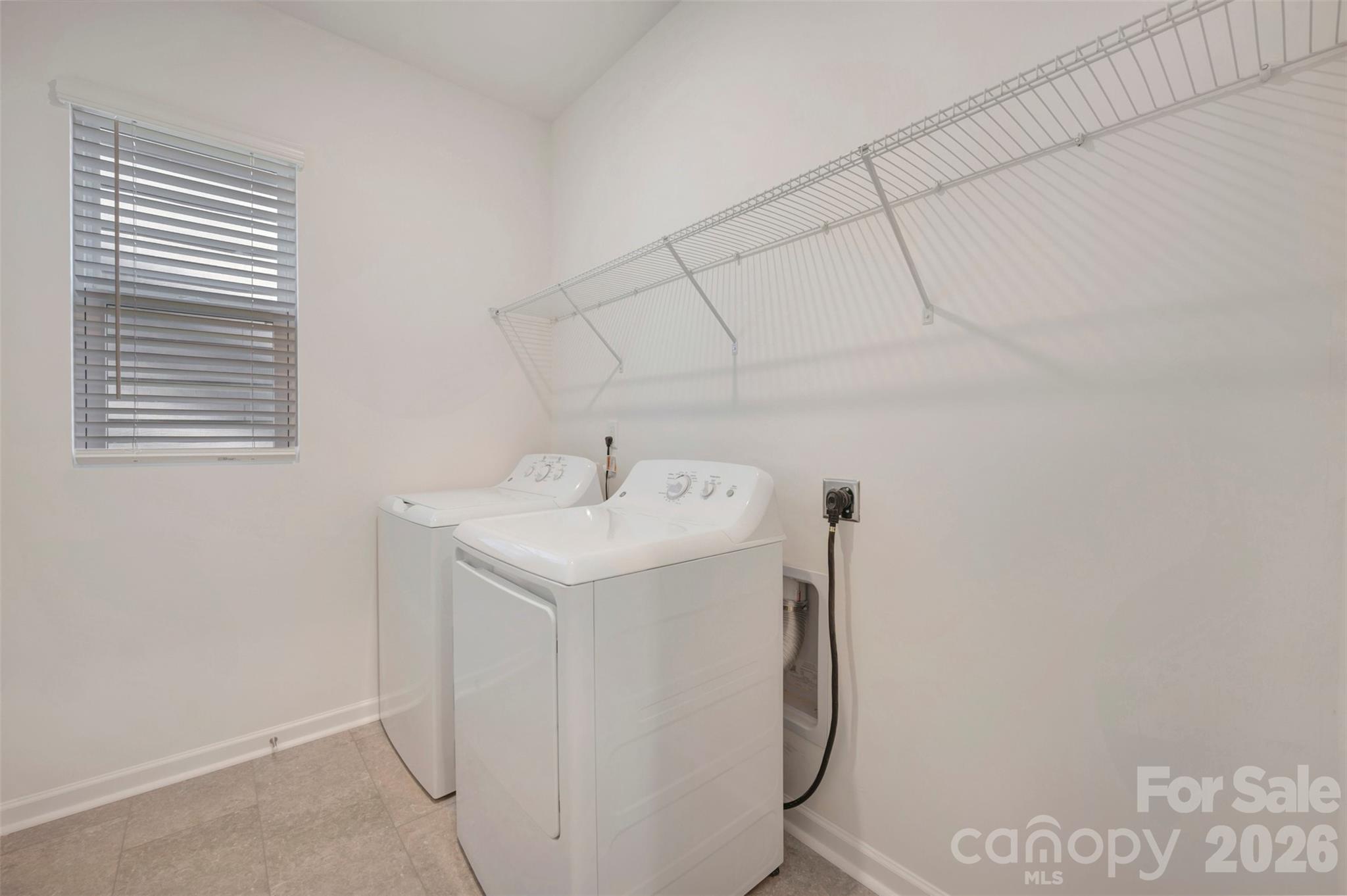 Laundry room - 1554 Kate Cecil Way, York