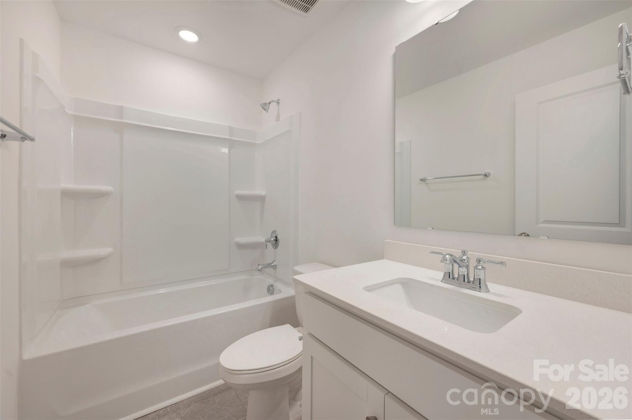 Second floor bathroom - 1554 Kate Cecil Way, York