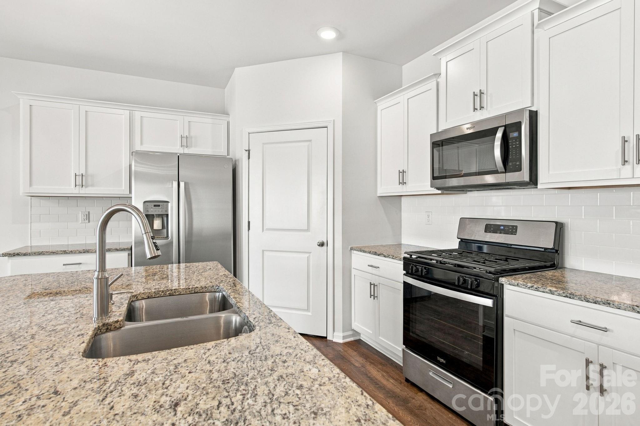 Single Family Residence at 107 Meadow View Drive, Statesville, photo 15 of 34