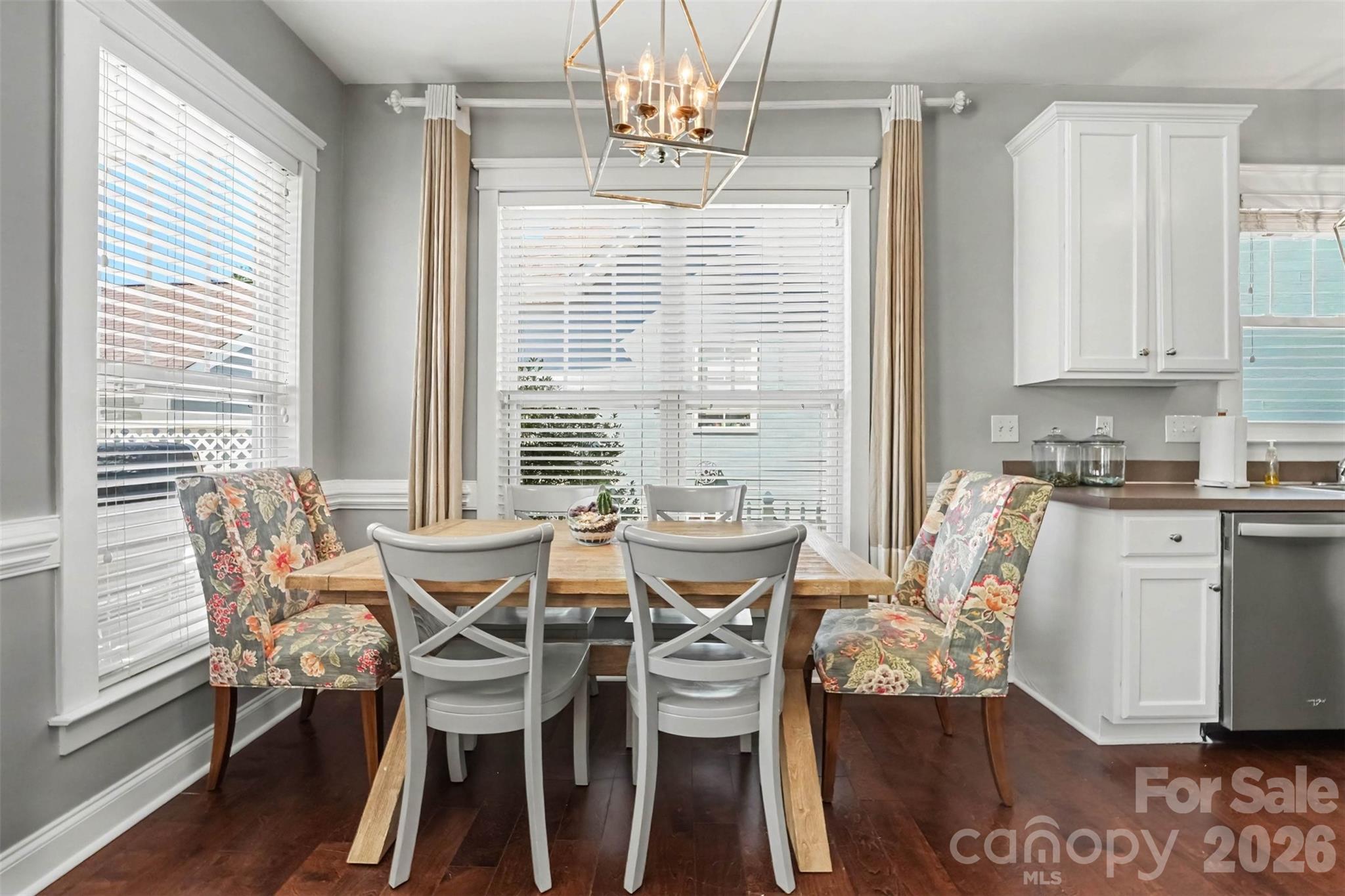 Single Family Residence at 16526 Spruell Street, Huntersville, photo 7 of 19