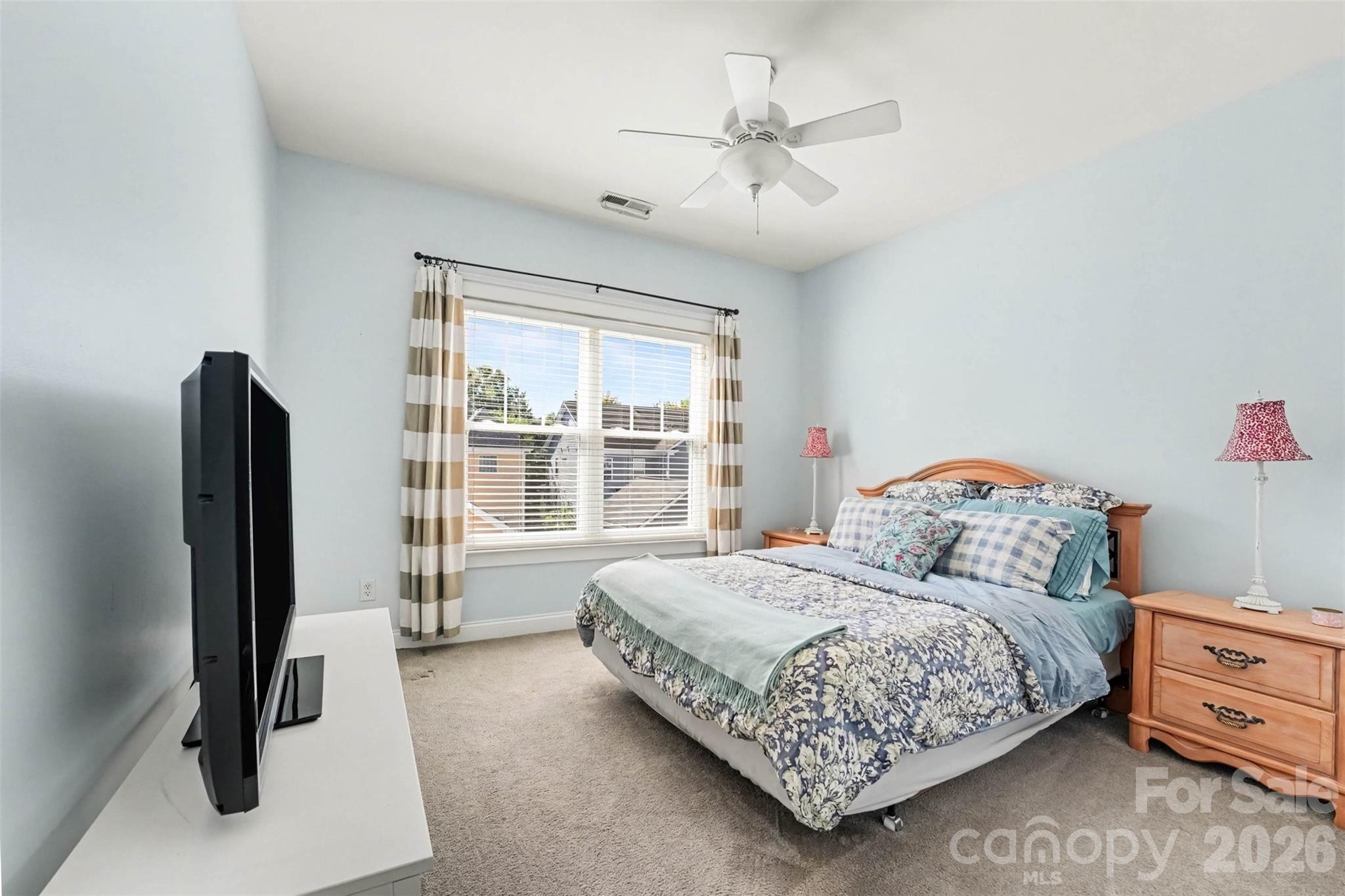 Single Family Residence at 16526 Spruell Street, Huntersville, photo 10 of 19