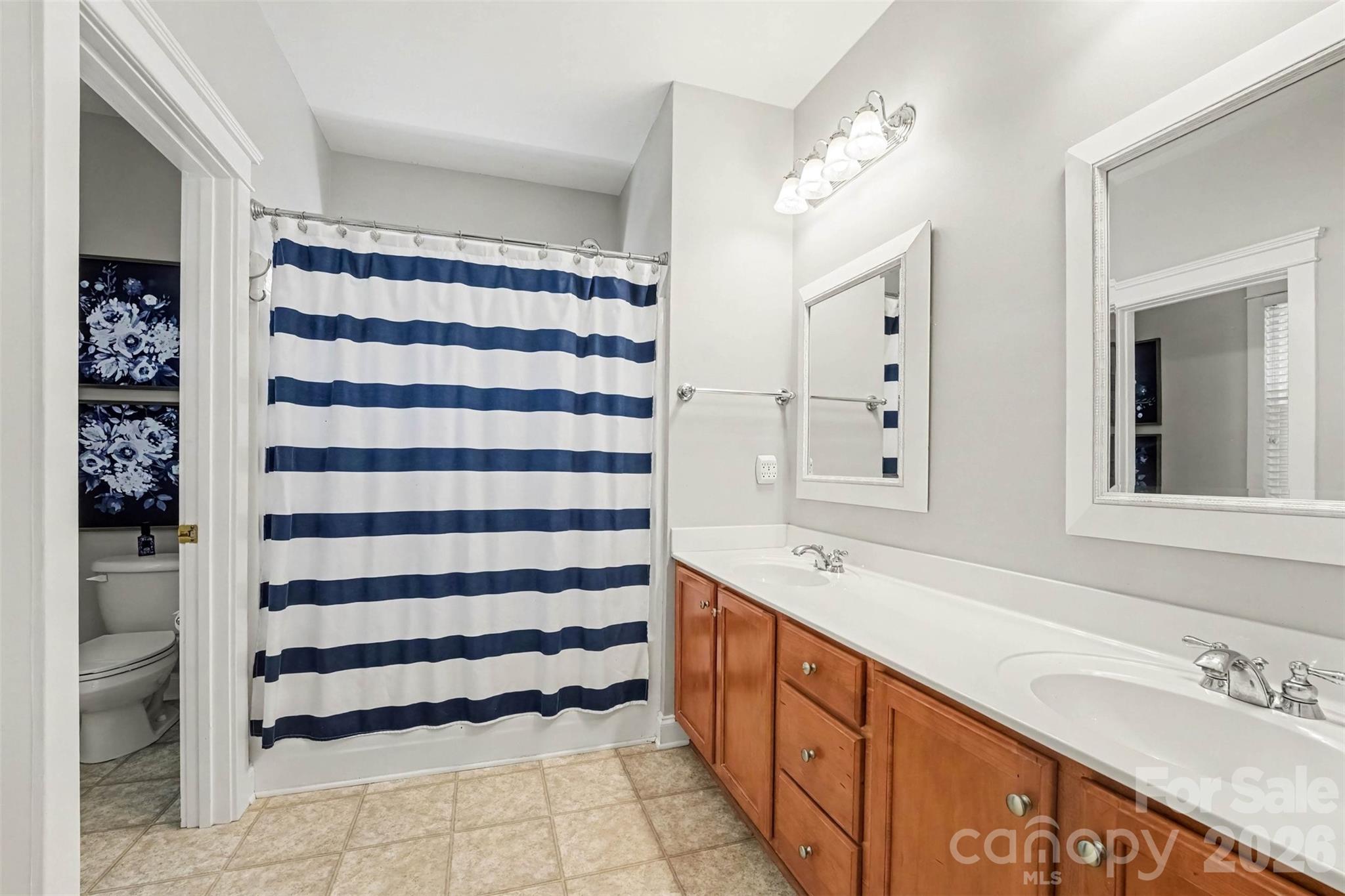 Single Family Residence at 16526 Spruell Street, Huntersville, photo 12 of 19