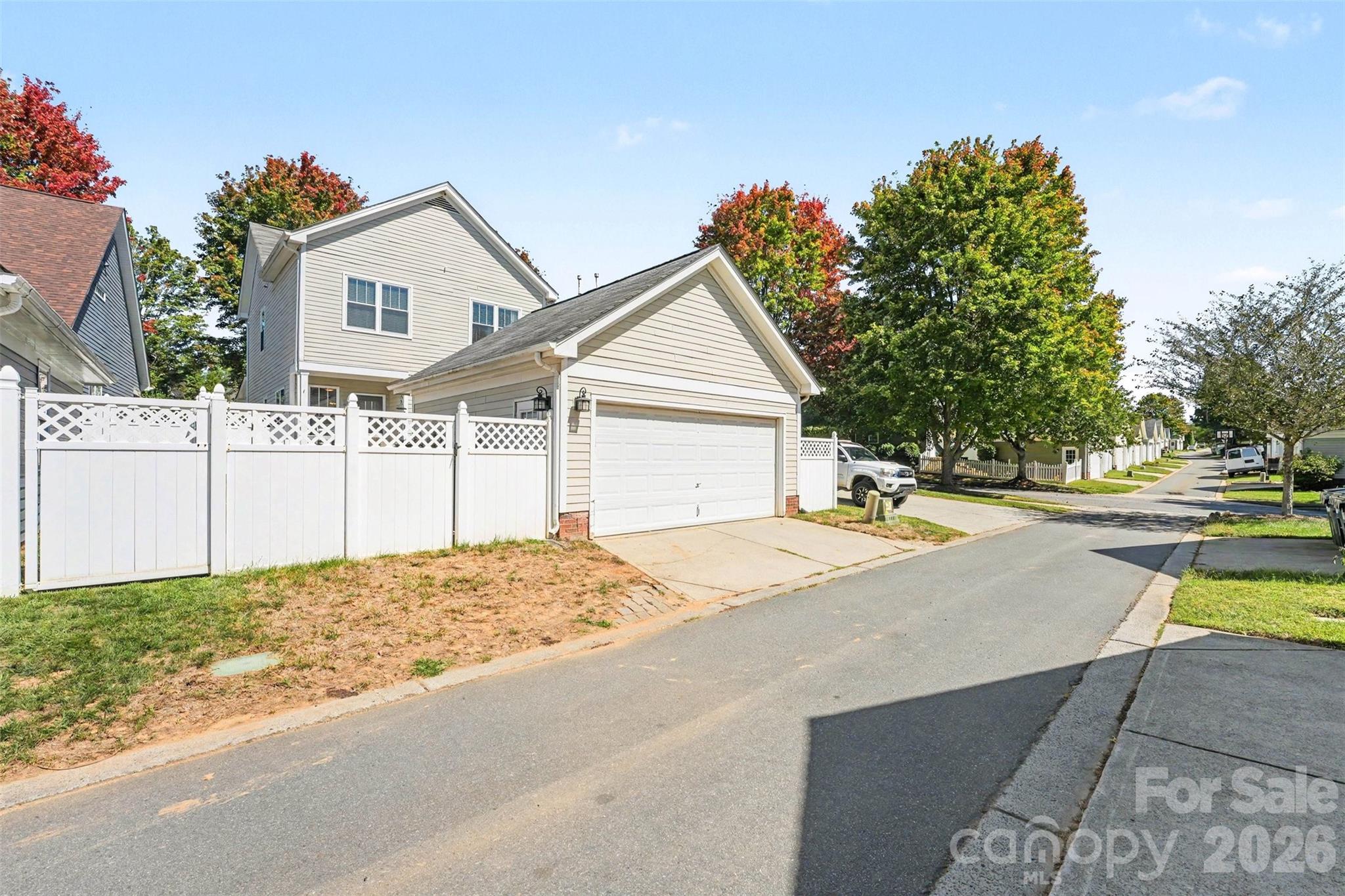 Single Family Residence at 16526 Spruell Street, Huntersville, photo 15 of 19