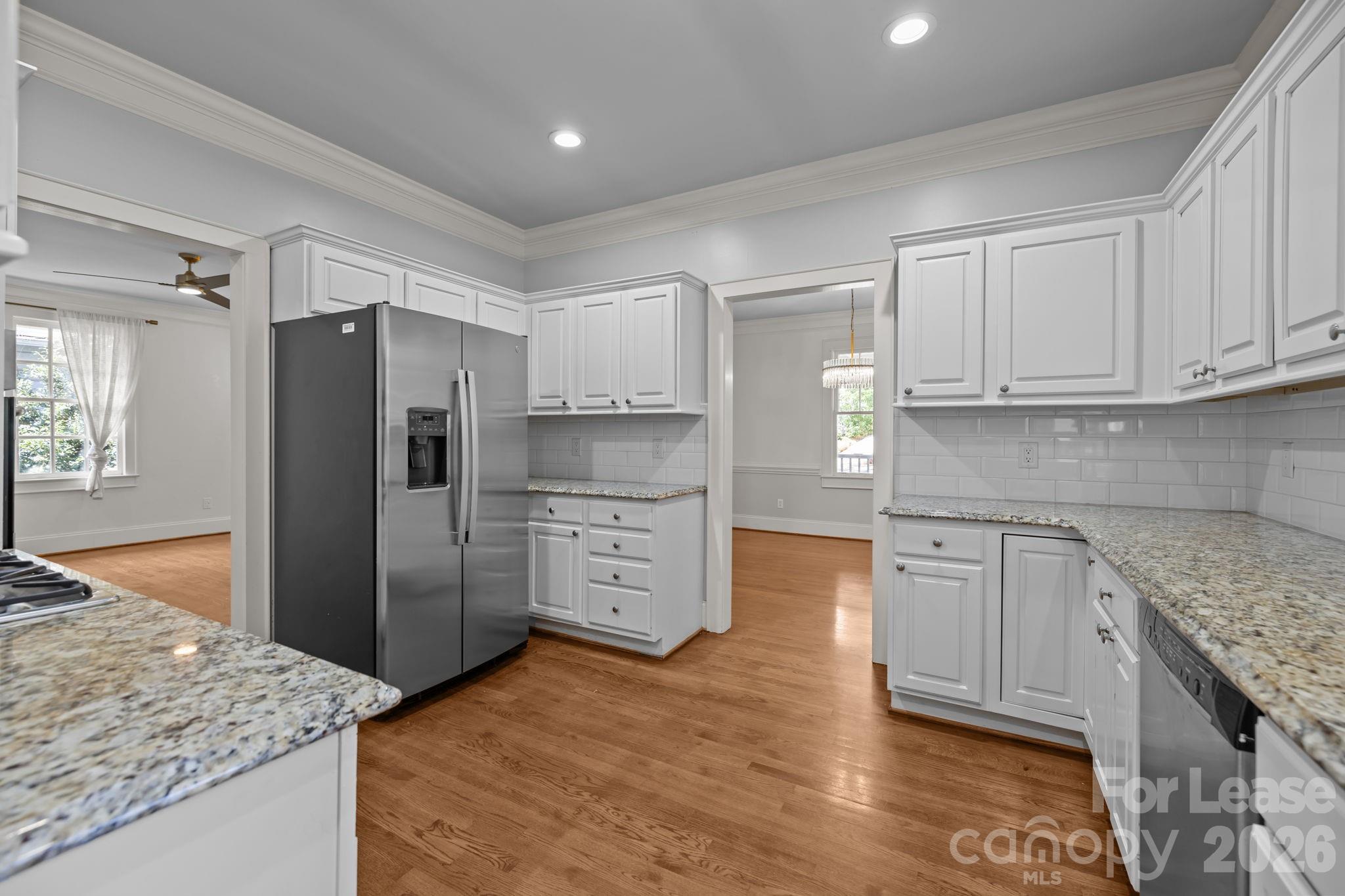Single Family Residence at 1705 Fountain View, Charlotte, photo 8 of 48