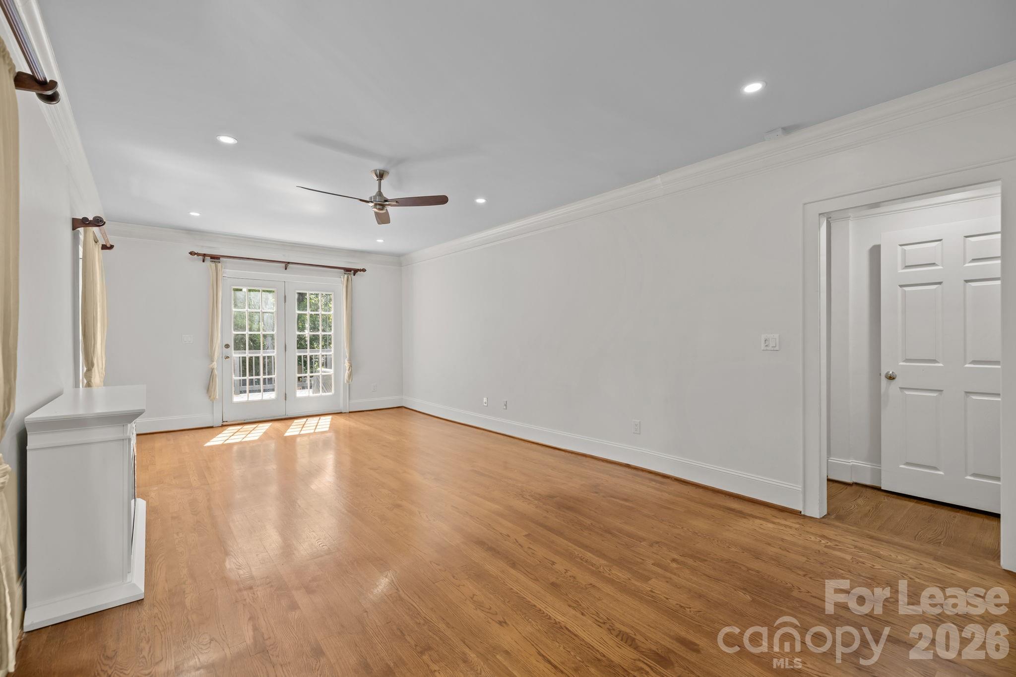 Single Family Residence at 1705 Fountain View, Charlotte, photo 16 of 48