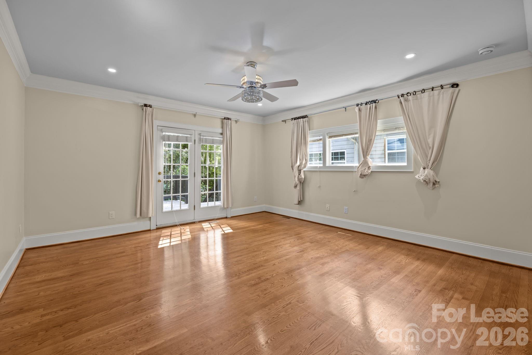 Single Family Residence at 1705 Fountain View, Charlotte, photo 18 of 48