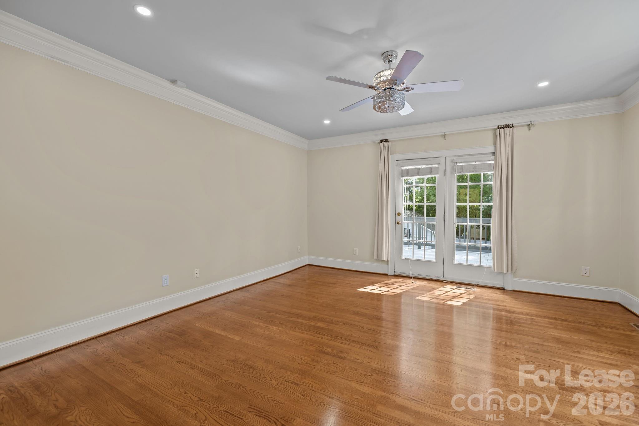 Single Family Residence at 1705 Fountain View, Charlotte, photo 19 of 48