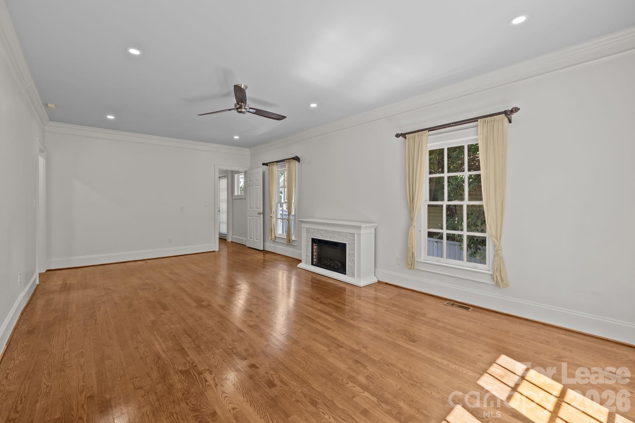 Single Family Residence at 1705 Fountain View, Charlotte, photo 26 of 48