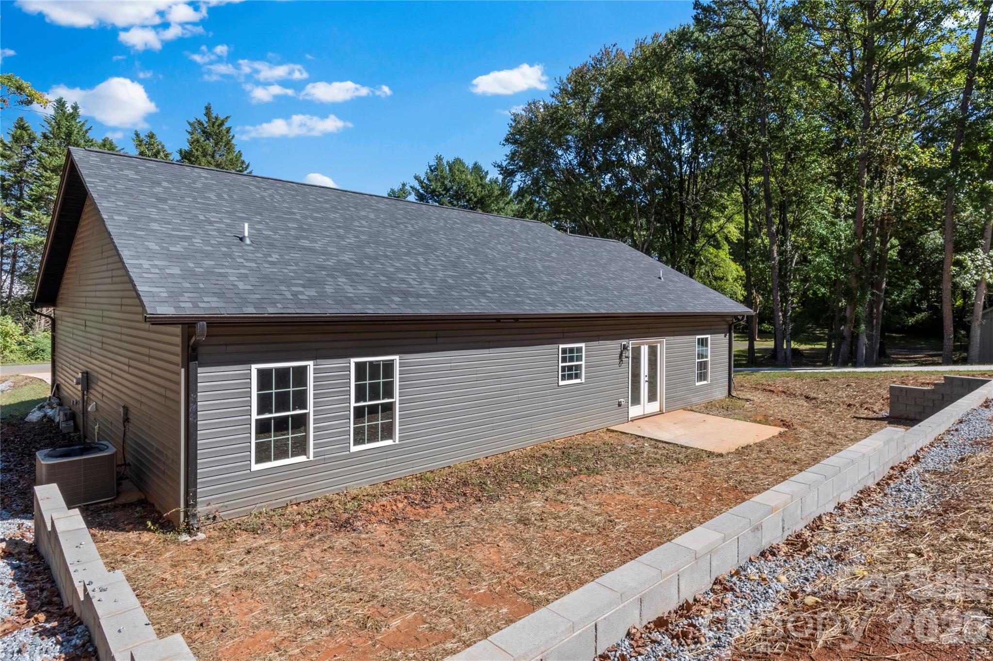 Single Family Residence at 2328 Summerlin Street, Winston Salem, photo 32 of 34