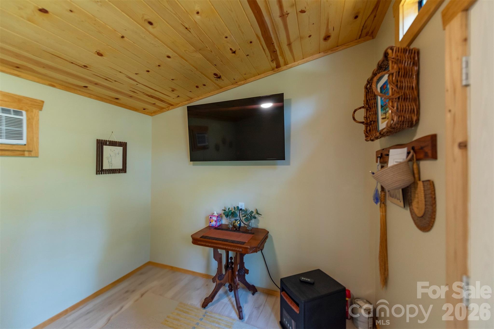 Single Family Residence at 4895 Hudlow Road, Union Mills, photo 41 of 48