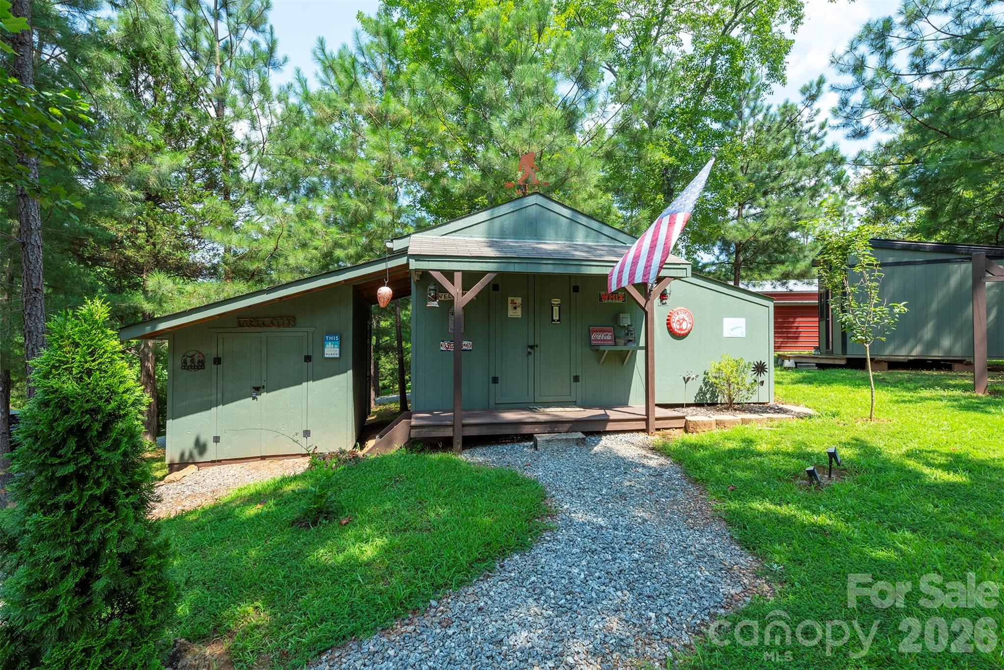 Work shop with lots of storage - 4895 Hudlow Road, Union Mills