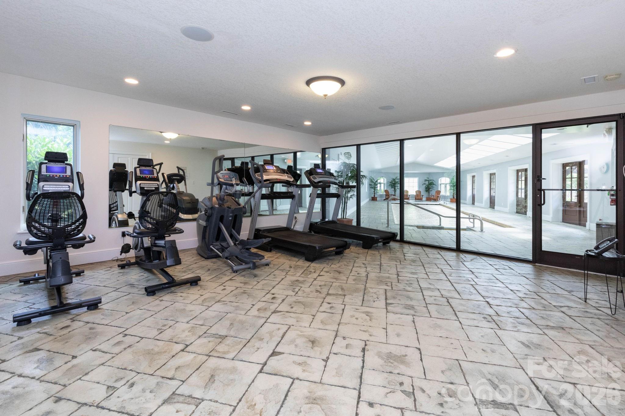 Gym. - 30 Finlaystone Trace, Waynesville