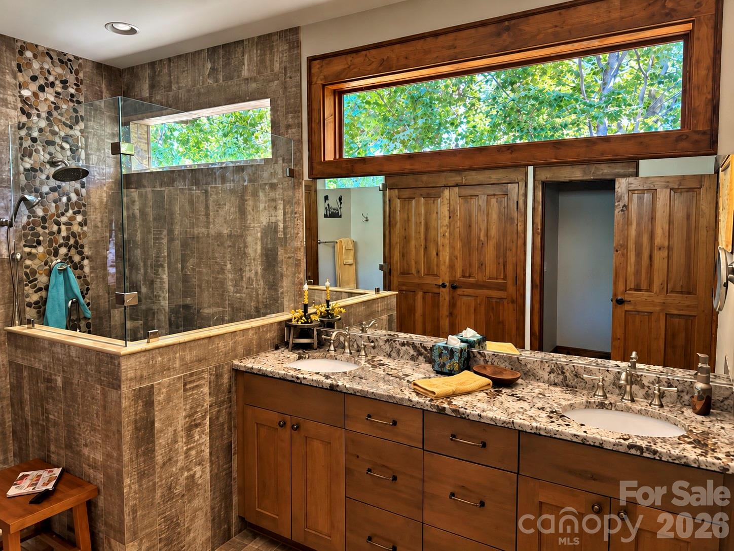 Single Family Residence at 25 Finlaystone Trace, Waynesville, photo 6 of 32