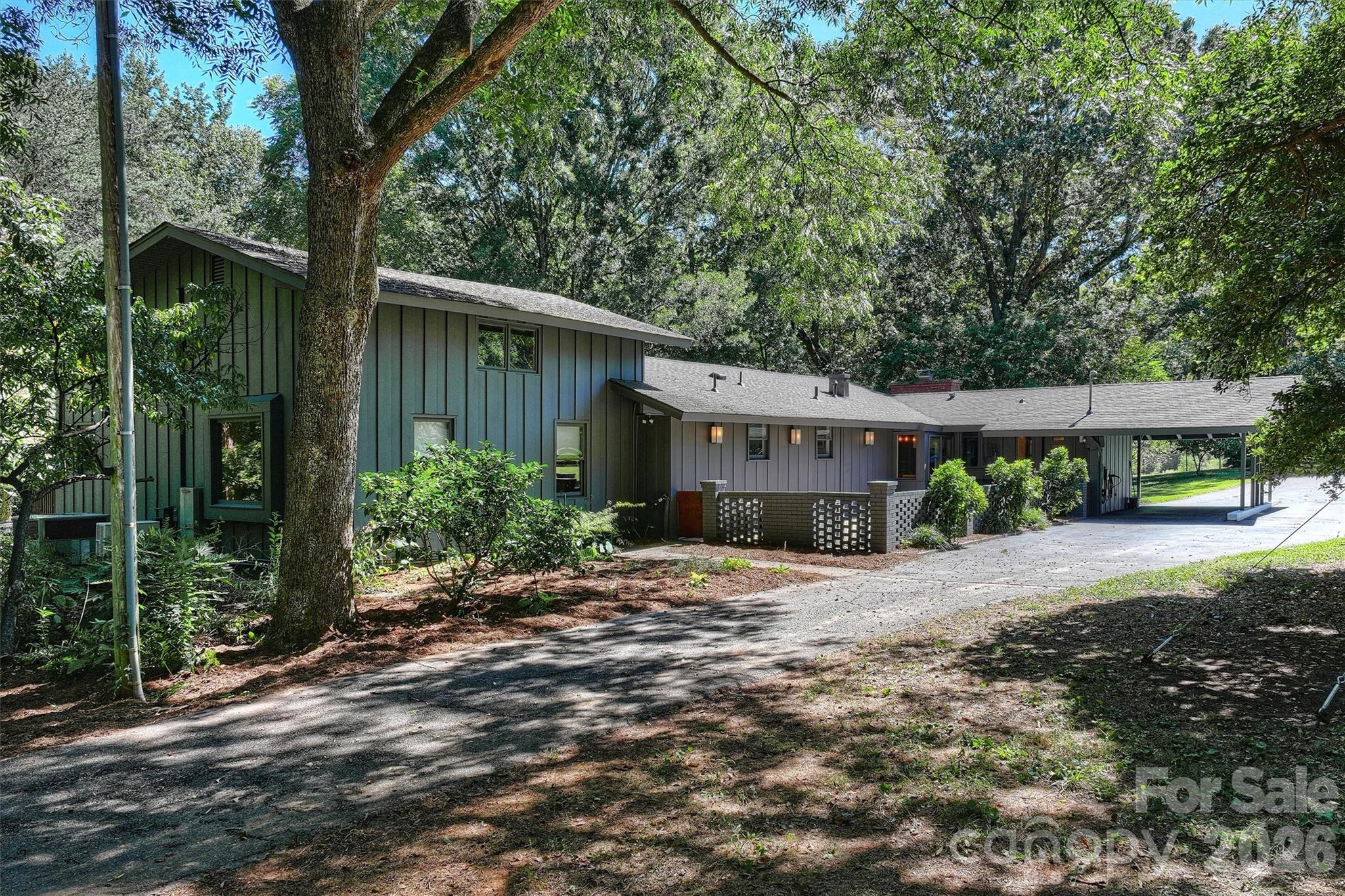 Single Family Residence at 101 S Westover Drive, Monroe, photo 5 of 43