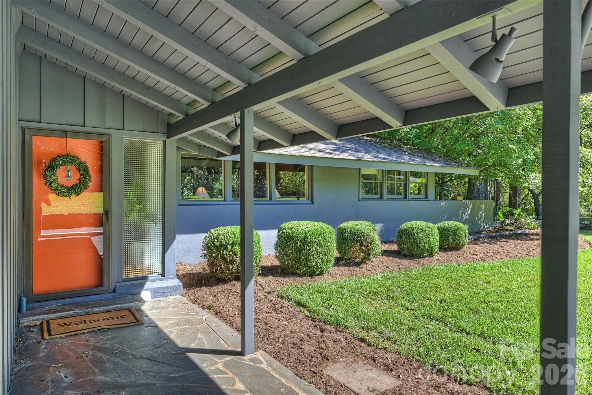 Single Family Residence at 101 S Westover Drive, Monroe, photo 4 of 43